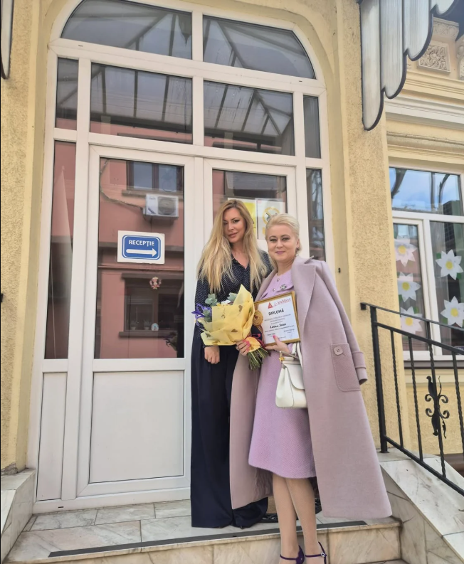 Cum arată acum Kitty Cepraga. Actrița are 45 de ani și locuiește în Italia de 21 de ani. „Sunt fericită că am fost aleasă pentru a primi această distincție”