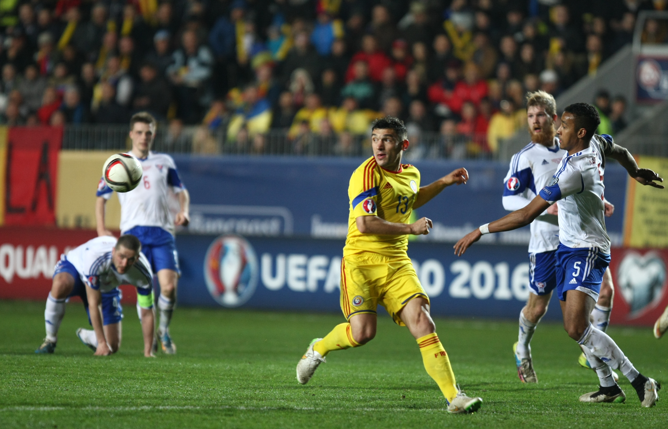 România - Feroe 1-0. S-a scandat: "Ruşine să vă fie!" / GALERIE FOTO