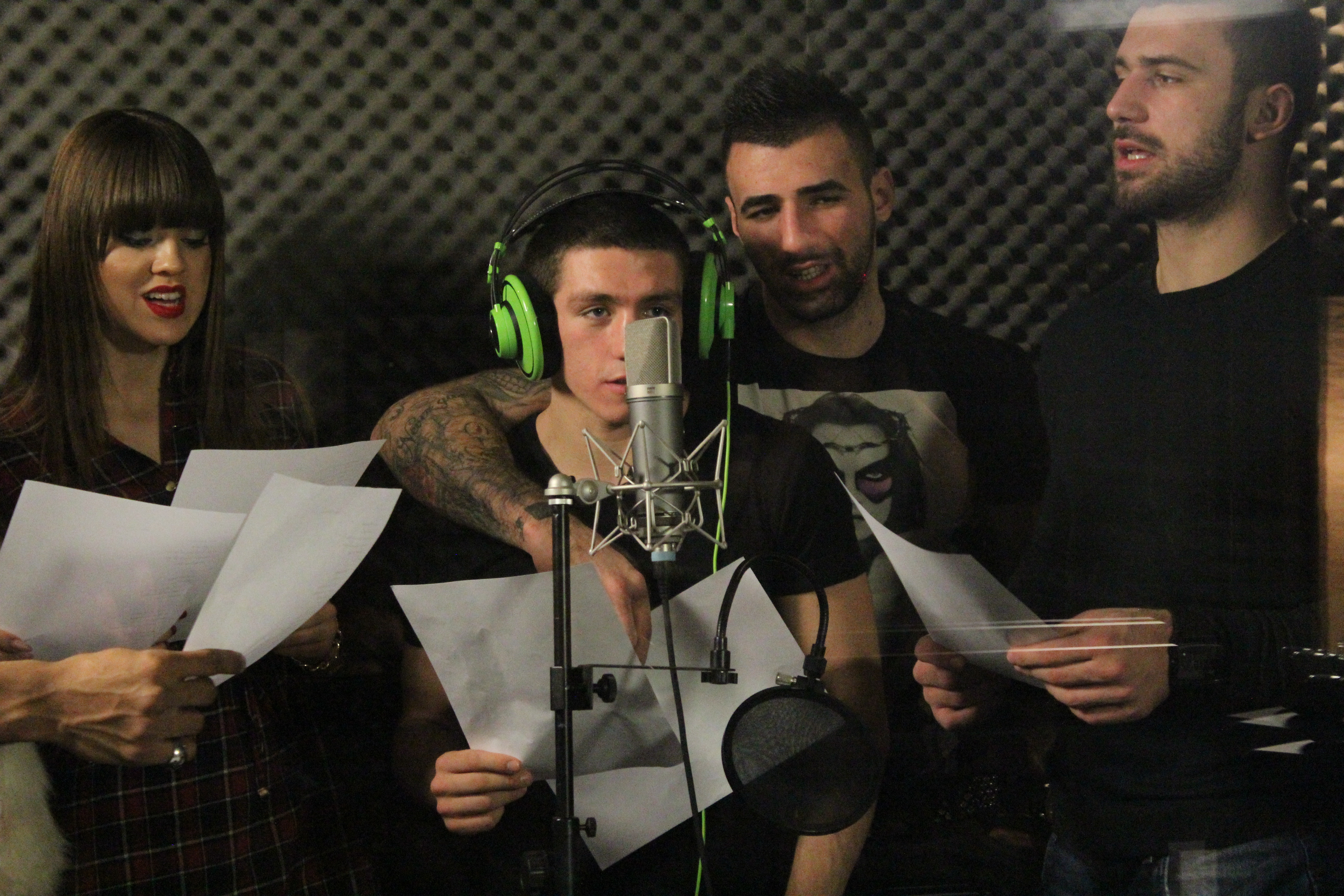 EXCLUSIV / Primiți cu colindul? Luptătorii Superkombat au intrat în studio! GALERIE FOTO&VIDEO