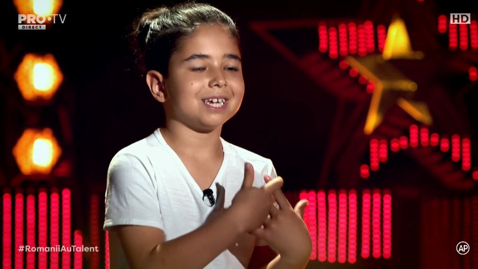 Aris Negoiță, care a primit Golden Buzz de la Pavel Bartoș și Smiley la Românii au talent, i-a fermecat pe toți în finală | FOTO & VIDEO