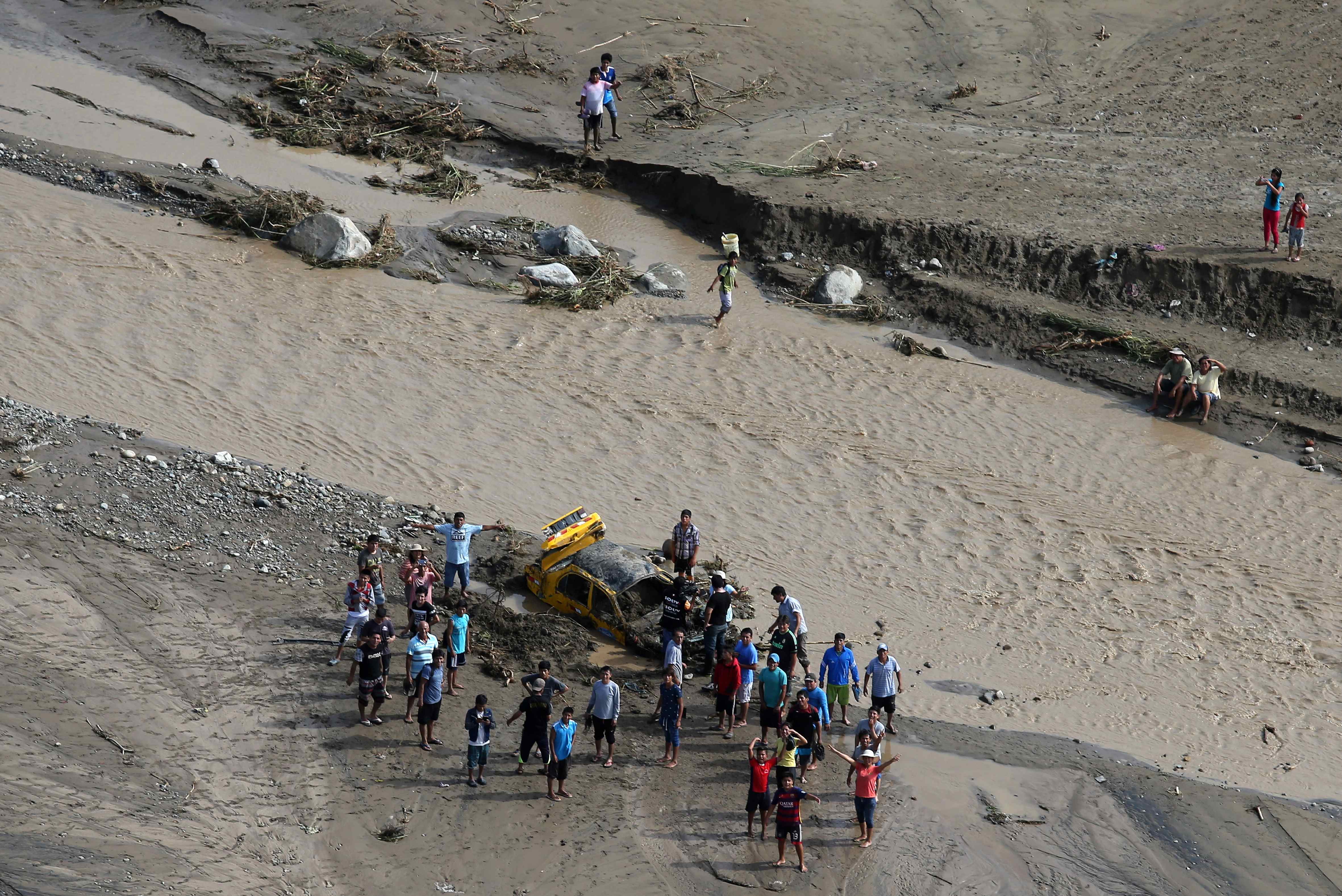 Inundații în Peru. 75 de morți și 70.000 de sinistrați din cauza ploilor diluviene