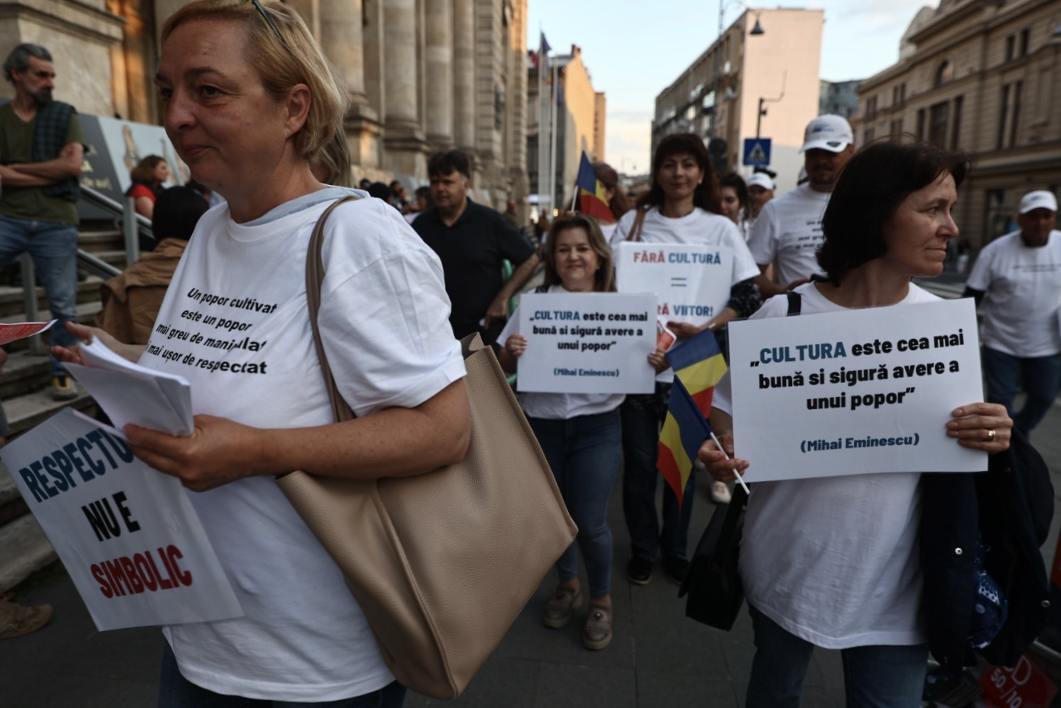 Noaptea Muzeelor 2026. Mii de oameni au stat la coadă ca să vadă muzee gratuit în București