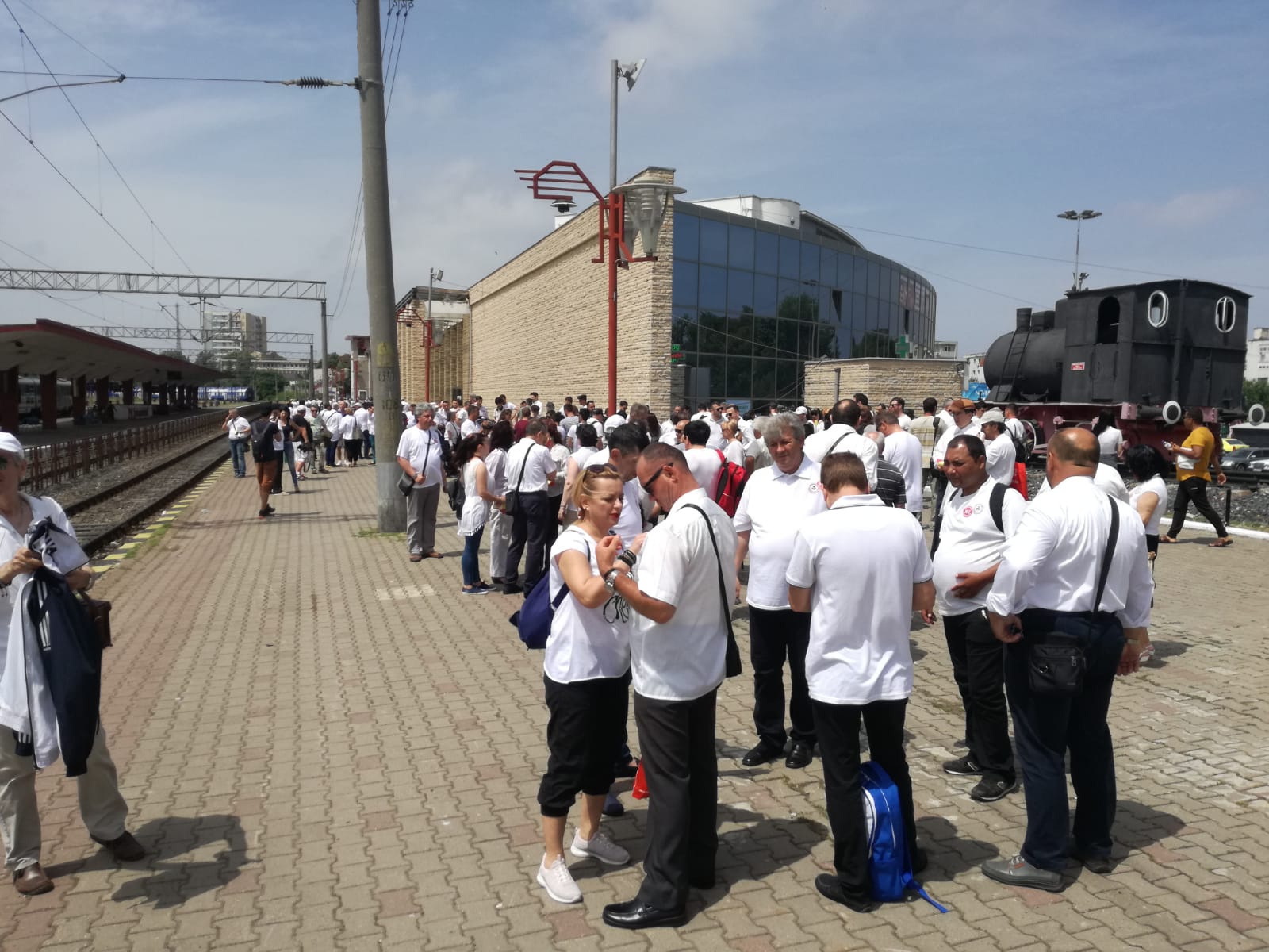 VIDEO / Aproape 1.000 de constănțeni vin cu două trenuri la mitingul PSD din București - GALERIE FOTO