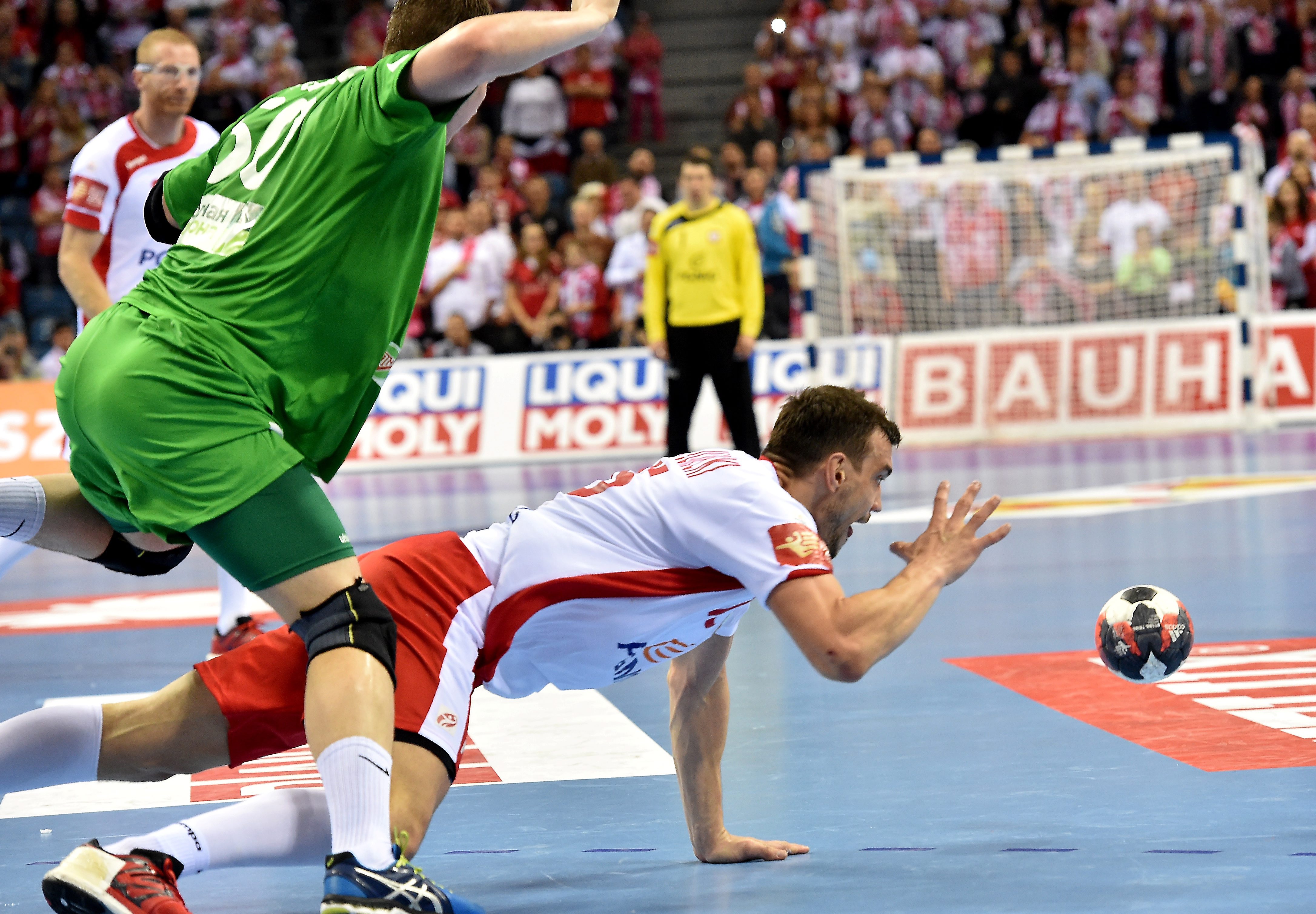 Polonia a surclasat Belarus, Macedonia a încurcat Norvegia / FOTO