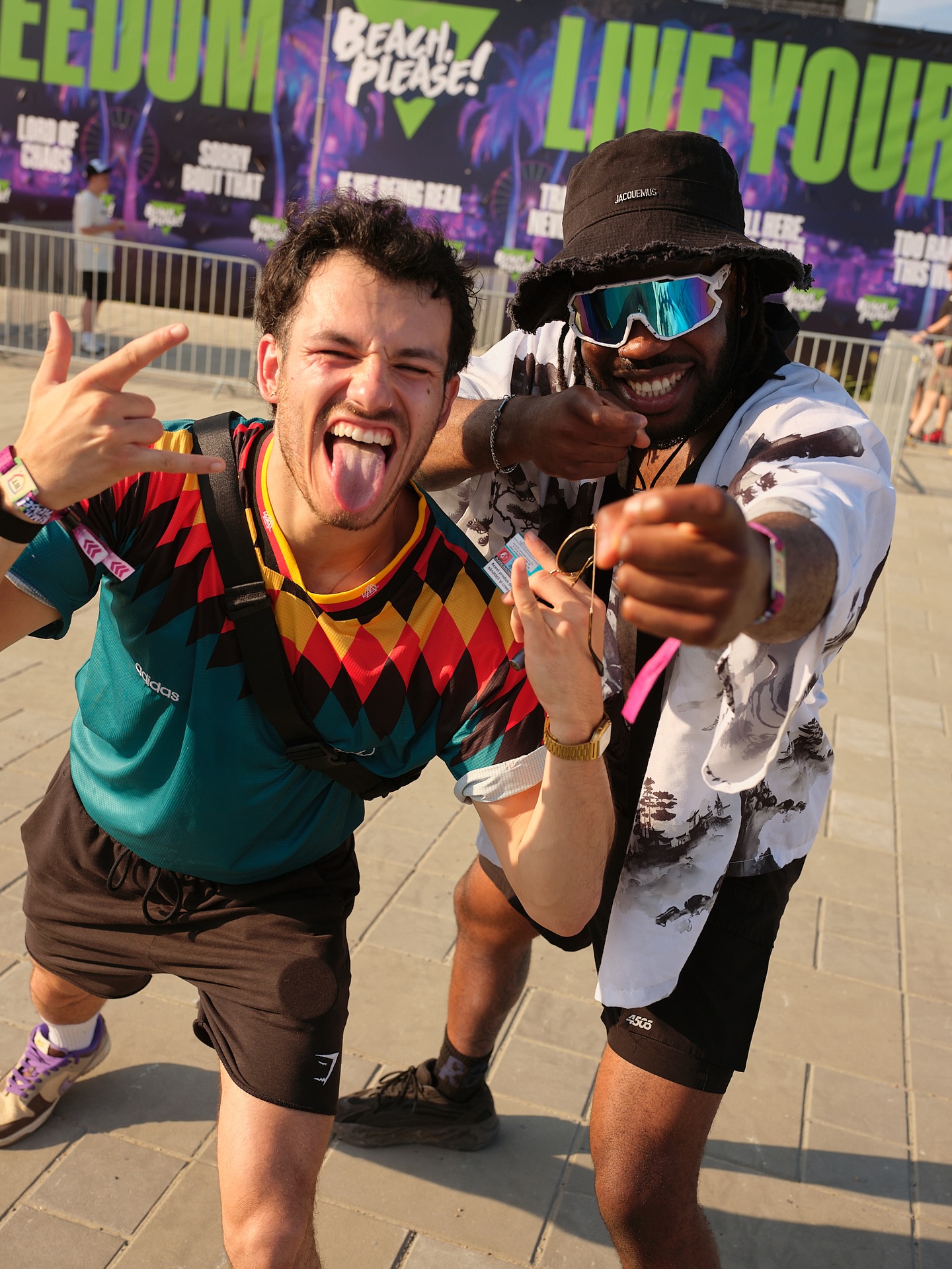 Beach, Please! 2025, prima zi a festivalului în imagini. Rapper-ul american Swae Lee a făcut show, mulțumindu-i lui Selly pentru invitație
