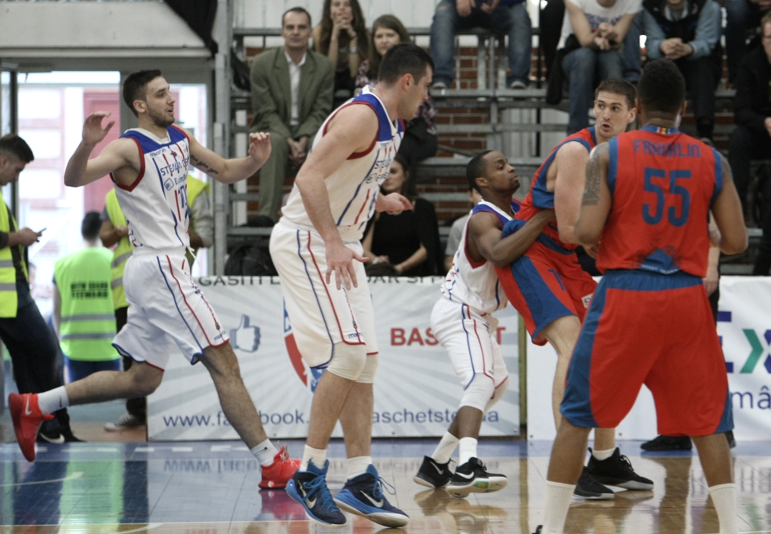 Levi Szijarto e sigur că Steaua CSM Eximbank va câștiga Liga Națională masculină de baschet: ”Suntem o echipă tare”. Darwiche: ”Da, obiectivul e titlul!” | FOTO