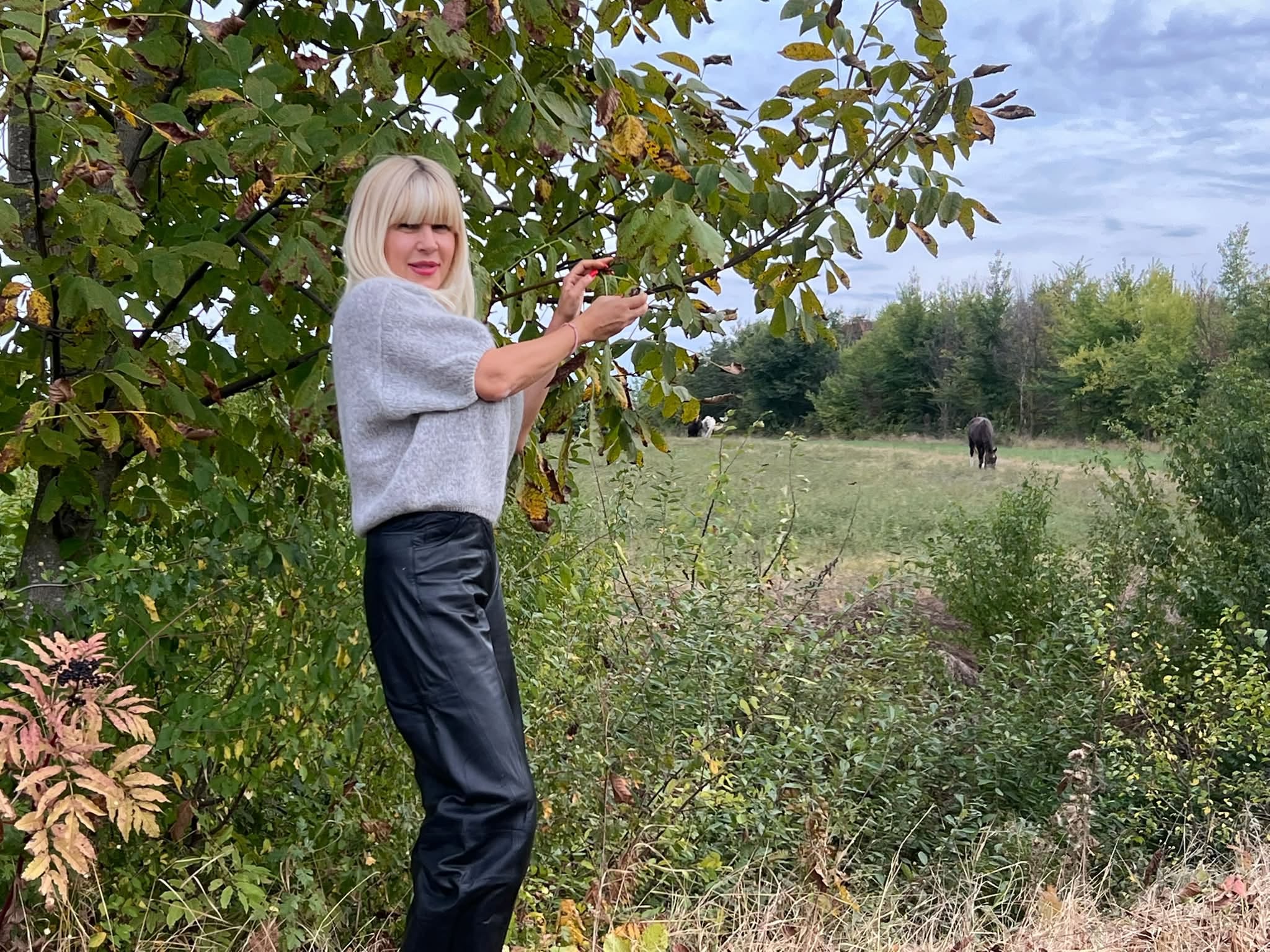 Imagini cu Elena Udrea și fiica ei, Eva, în Corbeanca