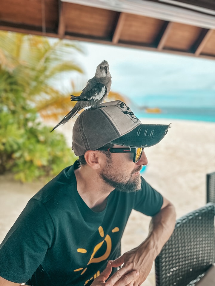 Dani Oțil și Gabriela Prisăcariu, incident neplăcut în Maldive. Ce s-a întâmplat cu bagajul prezentatorului TV. „Nimeni nu îmi răspunde”