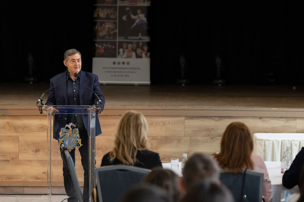 65 bicskei család kapott támogatást korszerűsítésre és felújításra