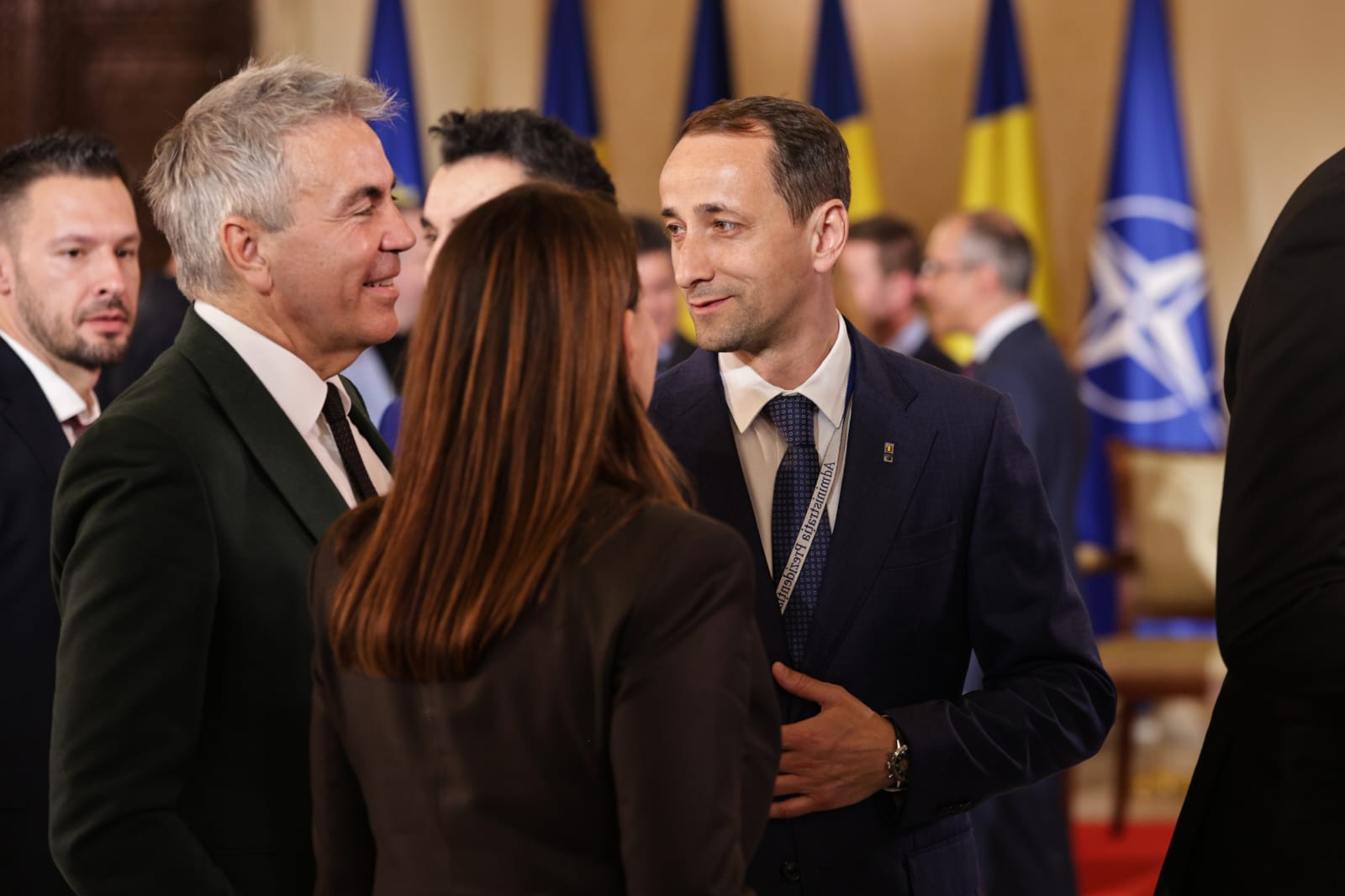 Oamenii din sală care nu s-au văzut la televizor la dezbaterea electorală de la TVR, invitați de marcă ai televiziunii naționale