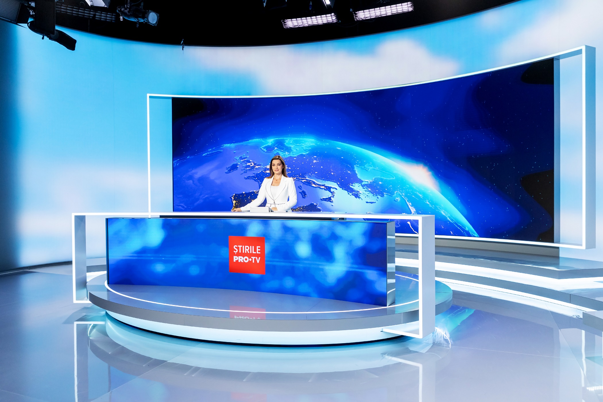 Monica Dascălu confirmă revenirea la pupitrul știrilor Pro TV, după doi ani de pauză. „Am crescut și am evoluat”
