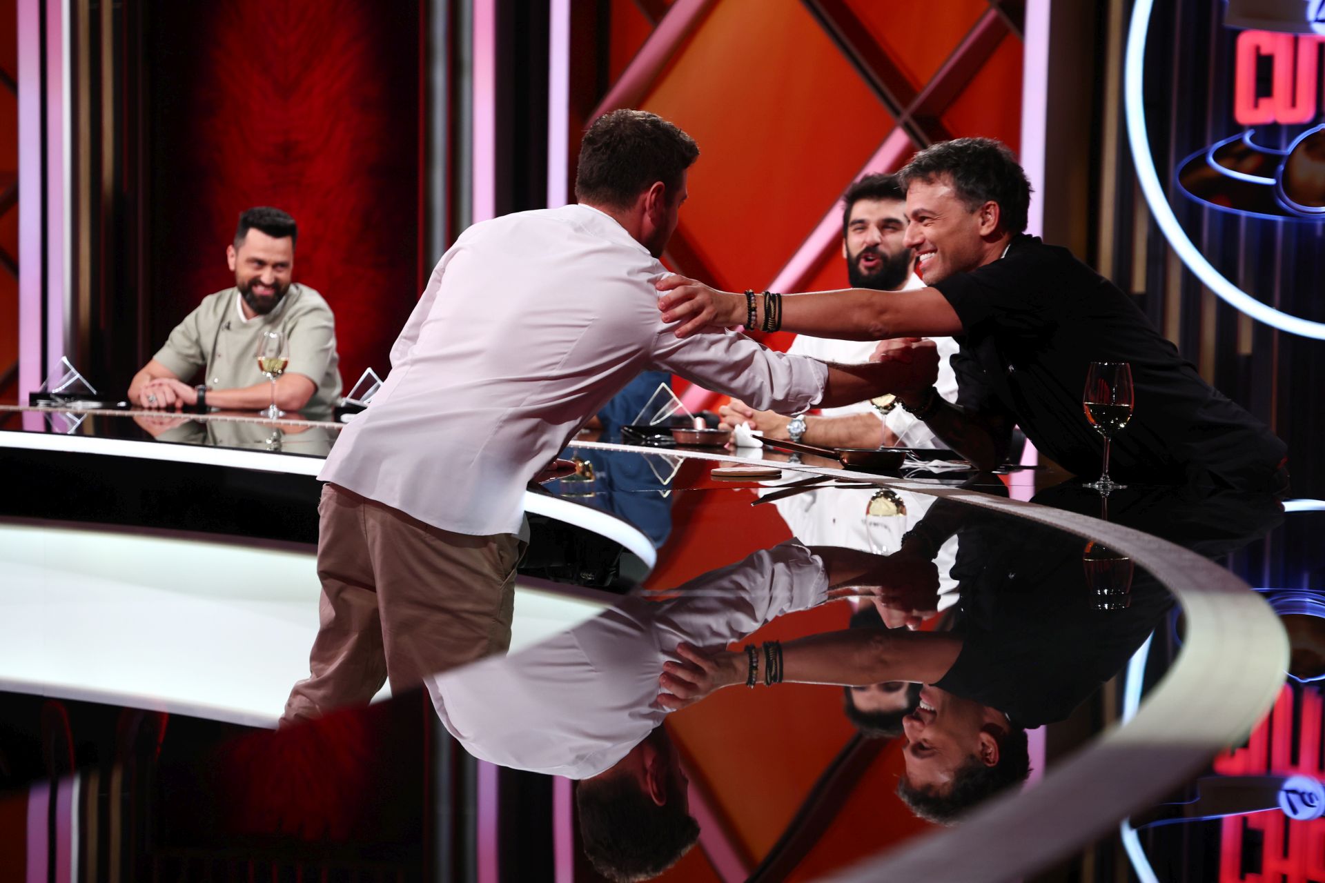 Moment emoționant la „Chefi la cuțite” 2025. Familia lui Orlando Zaharia, în platoul emisiunii. „Mi-a dăruit enorm”