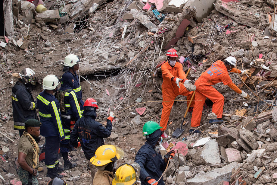 După seismul soldat cu peste 1.900 de morți, Haiti se confruntă cu vreme extremă. „Au pierdut totul și acum stau în apă”