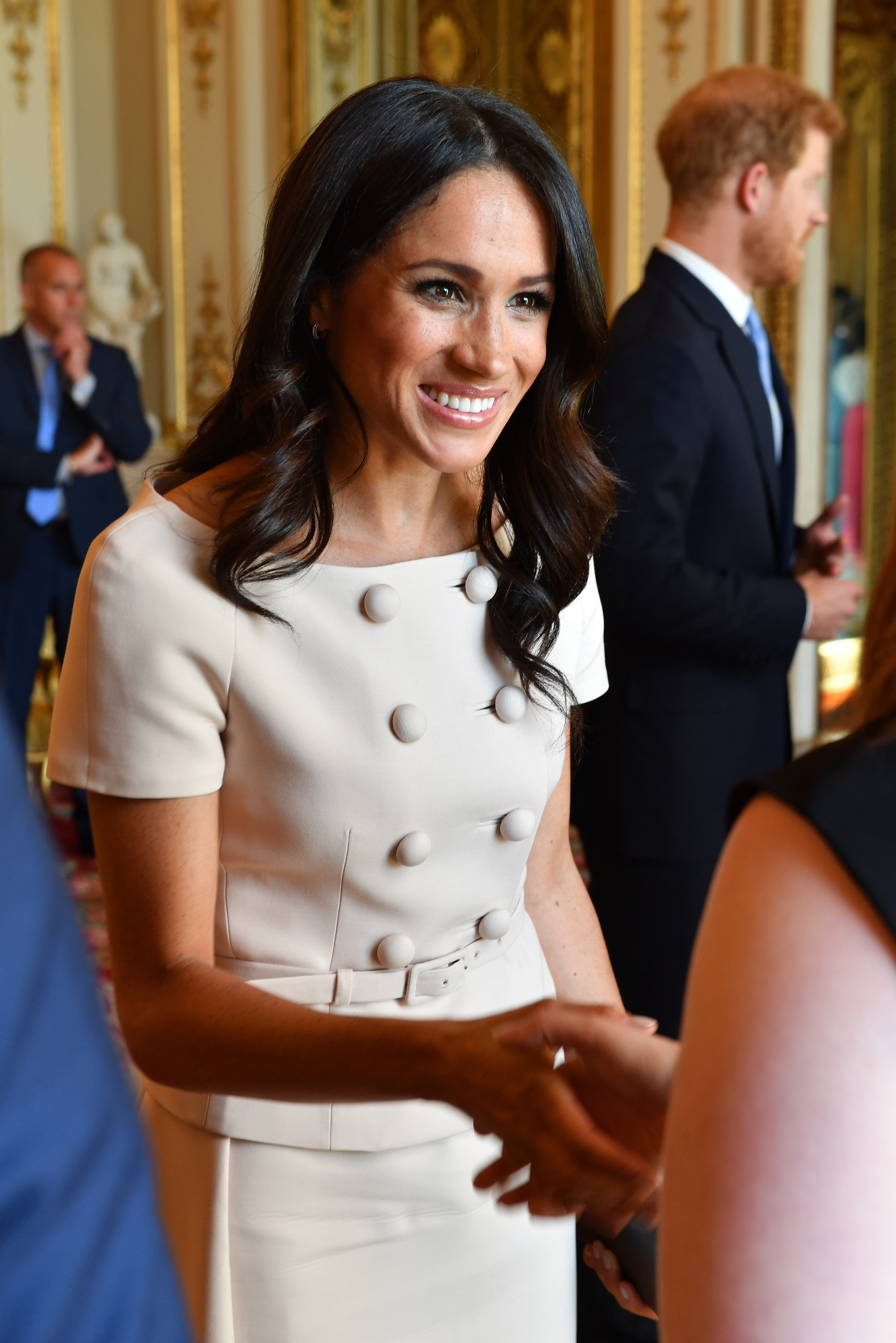FOTO | Meghan Markle, lipsită de respect în fața Reginei Marii Britanii. Cum a stat ducesa de Sussex la fotografia oficială