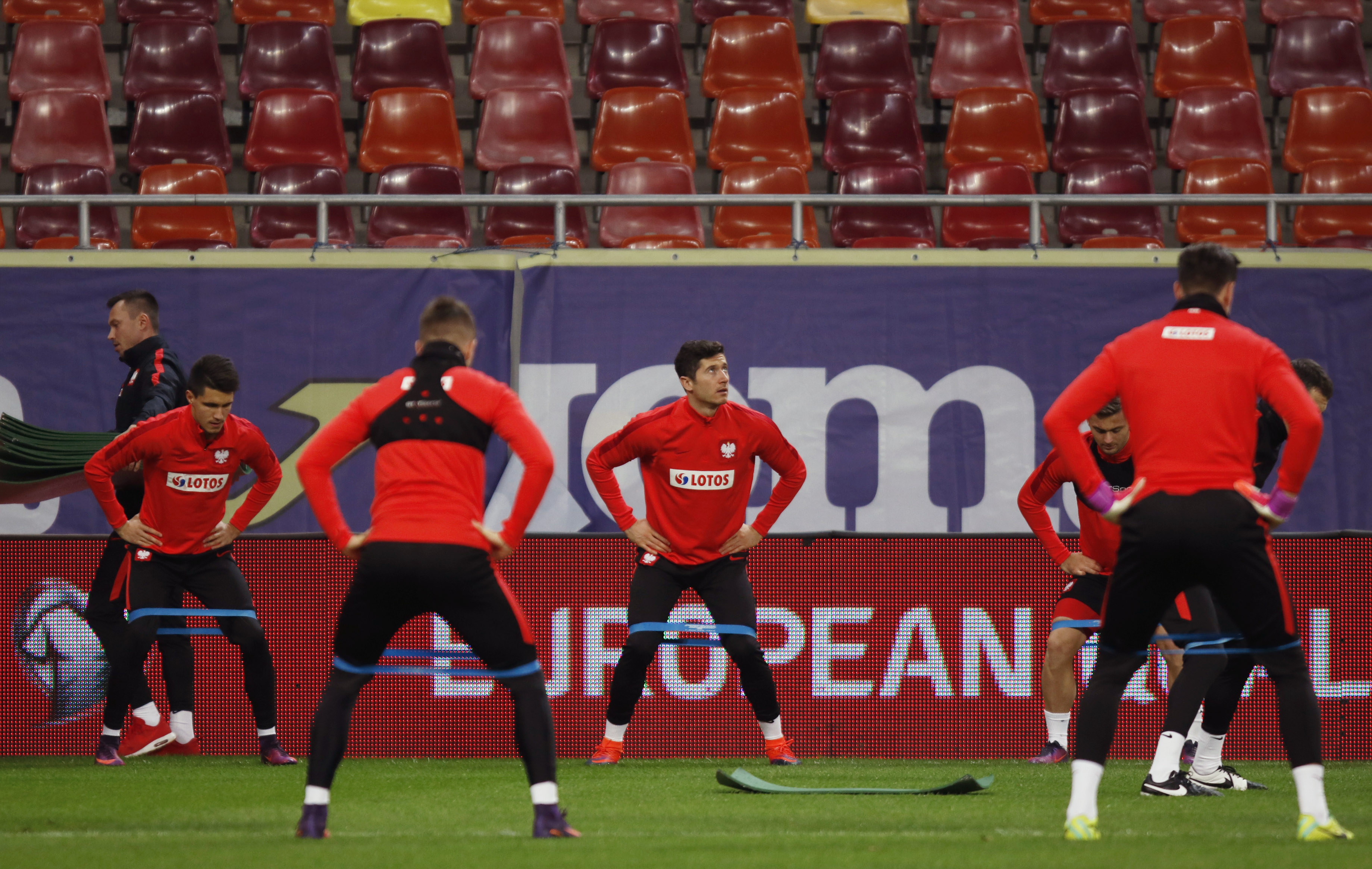 România - Polonia (vineri, 21.45, TVR 1). Leşii s-au ”dezmorţit" pe Arena Naţională / FOTO