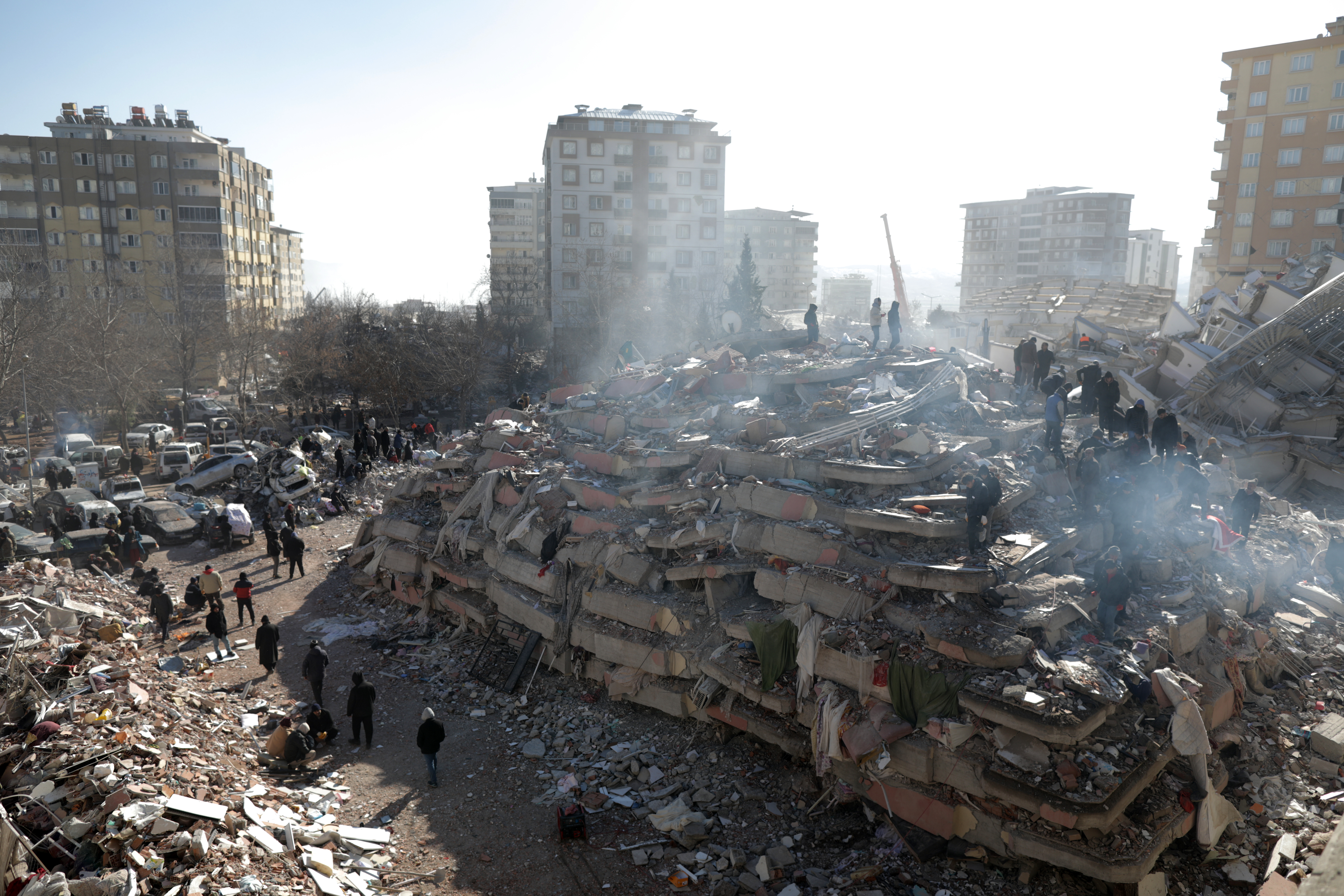Bilanțul cutremurelor din Turcia și Siria crește dramatic. Cinci milioane de sirieni, „rămași fără adăpost”