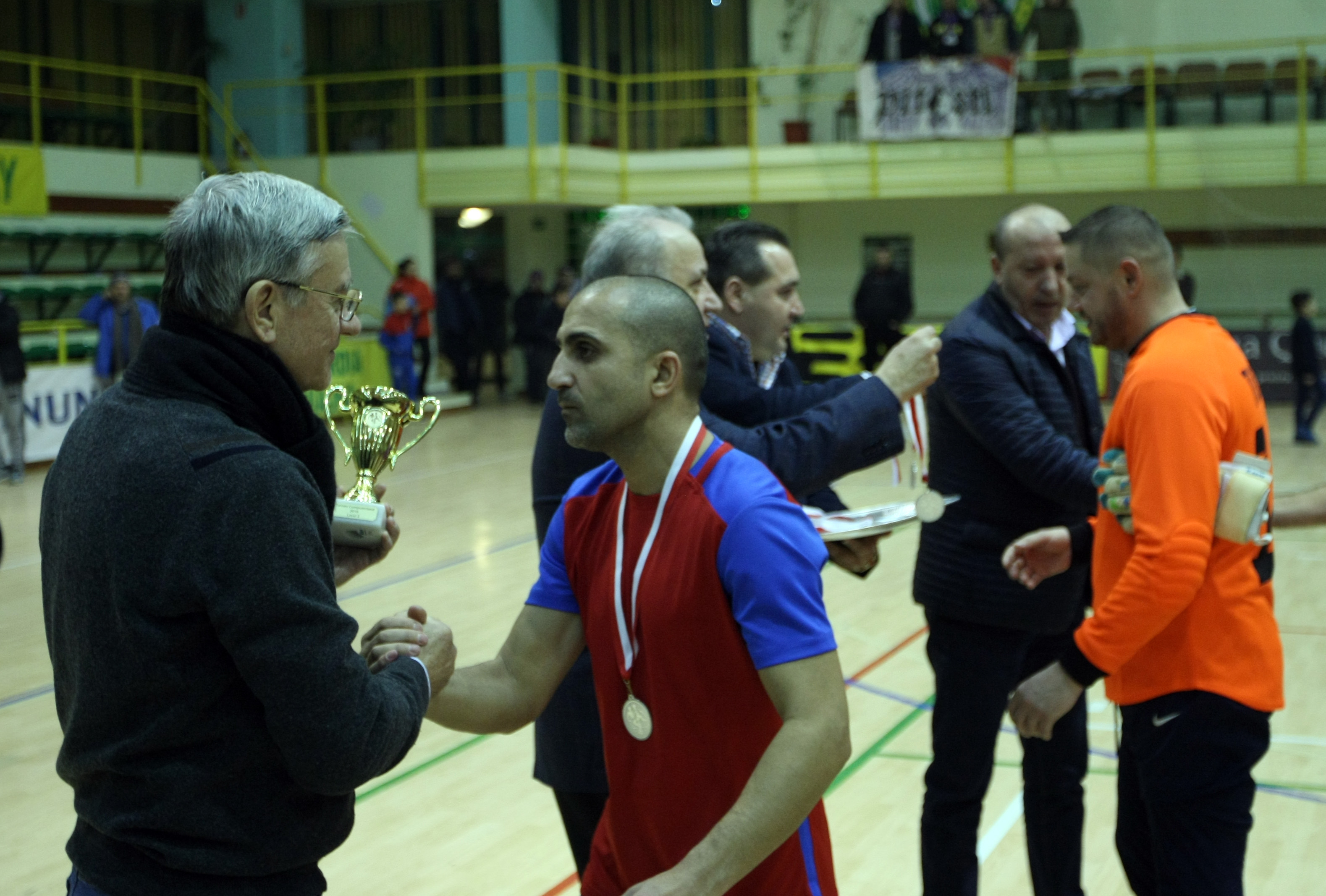 Echipa de old-boys Progresul București a câștigat ”Cupa Campionilor”, după o finală cu Steaua / GALERIE FOTO