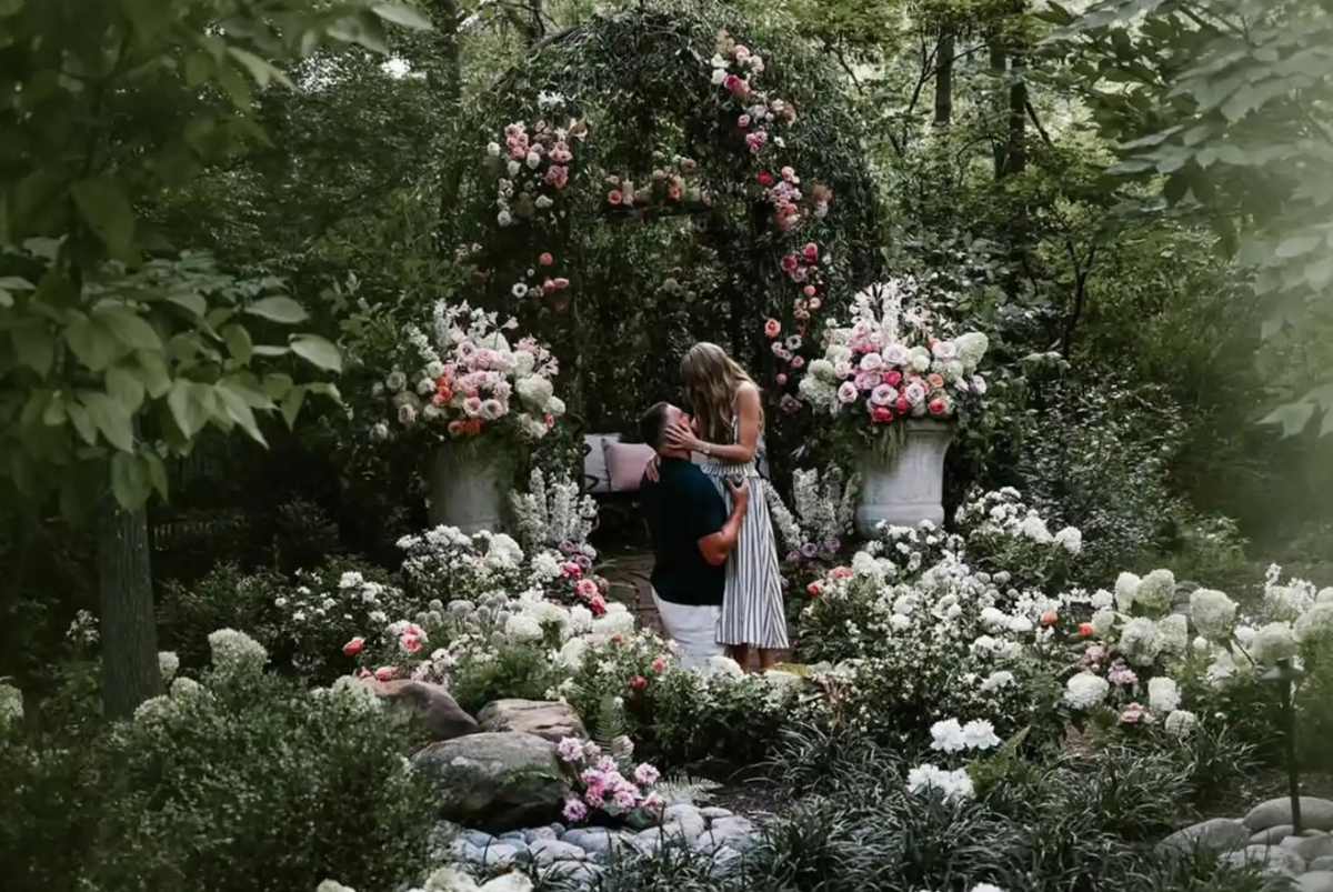 Taylor Swift și Travis Kelce, nuntă secretă cu peste 1.000 de invitați. Indiciul care a declanșat un val uriaș de speculații
