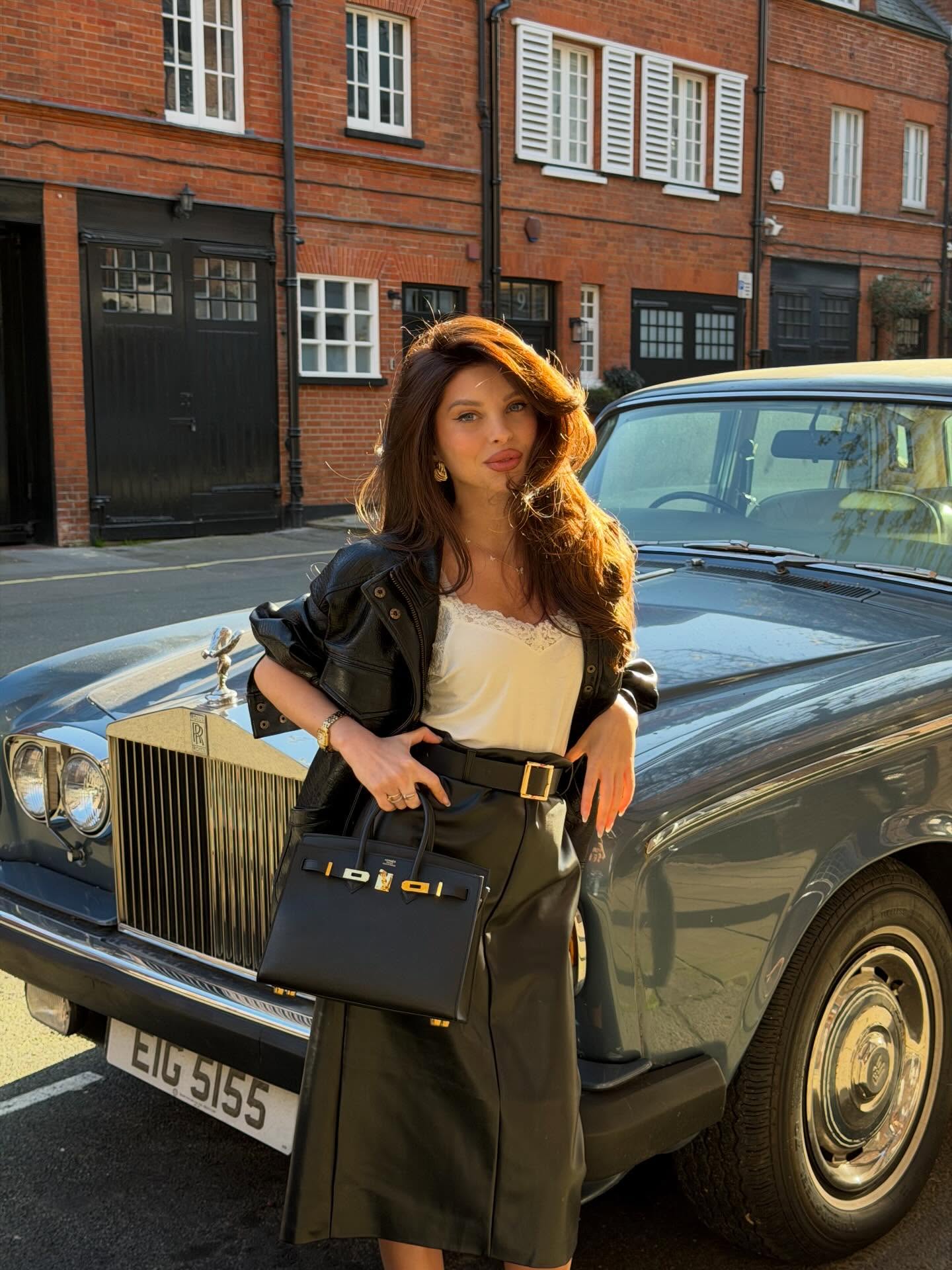 Cine este Valerie Lungu de la Asia Express 2026. Influencerița a schimbat ținutele elegante cu rucsacul de drumeție