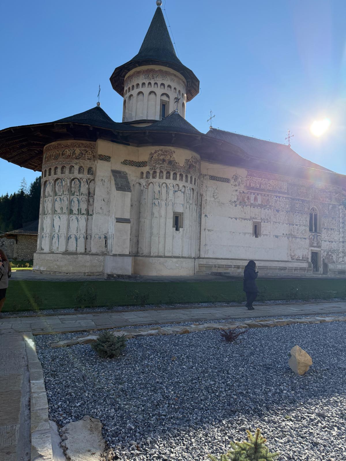 Redescoperă Bucovina: o călătorie printre mănăstiri, muzee și aventuri pline de adrenalină