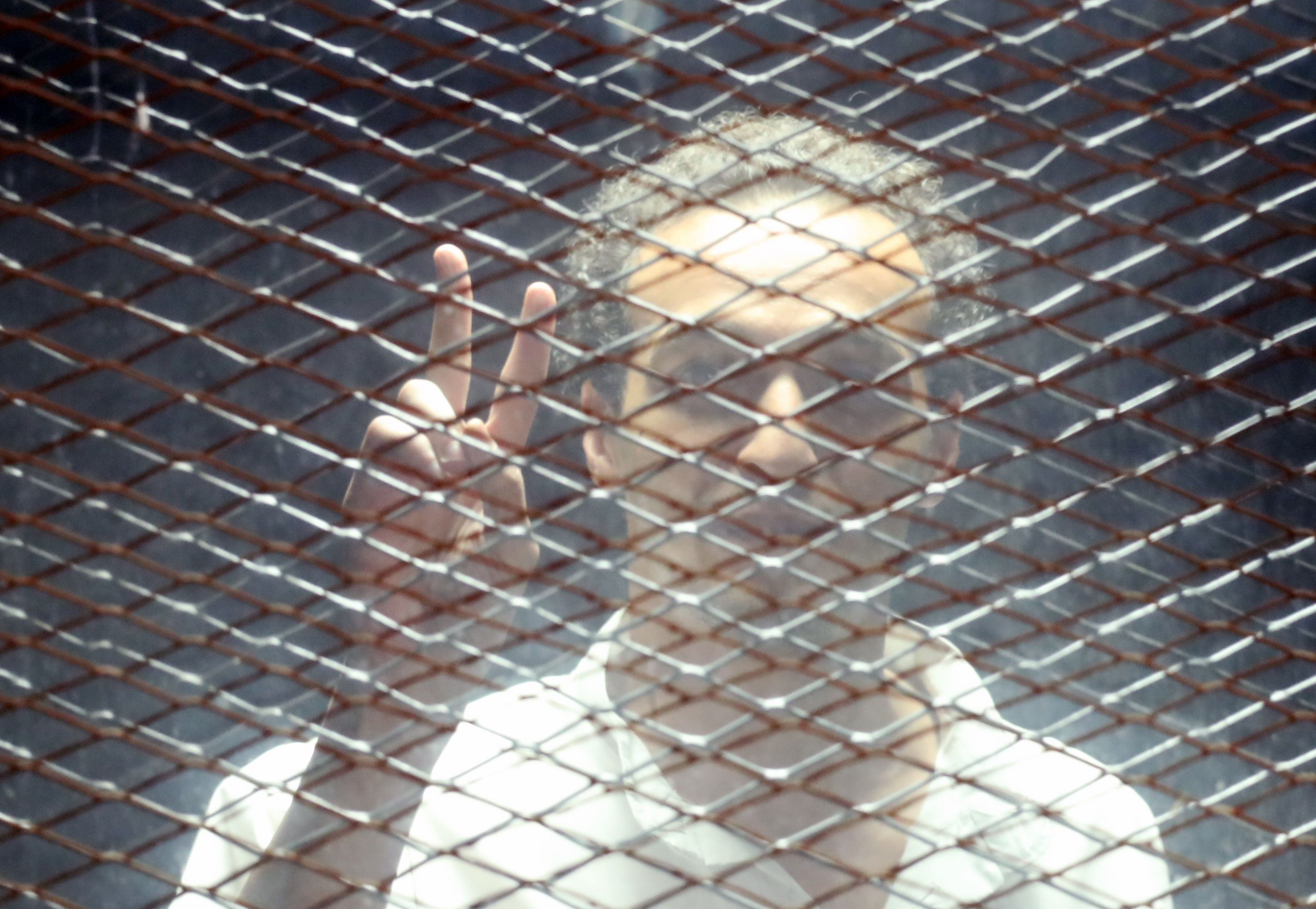 FOTO | Jurnalistul egiptean Mahmoud Abu Zeid a fost eliberat după cinci ani de închisoare. A fost arestat pentru că a relatat despre protestele sângeroase din Cairo