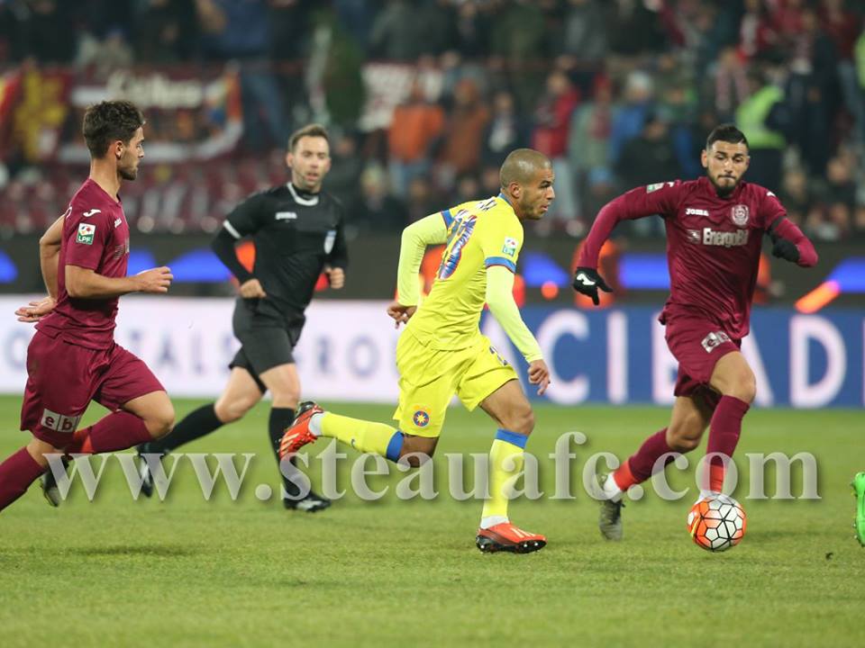 Liga I, etapa a 16-a: CFR Cluj - Steaua 2-0. ^Vitor Bruno a marcat la prima acţiune importantă meciului. Păun a mărit avantajul. Bucureştenii au făcut figuraţie pe teren. N-au avut nici o ocazie!