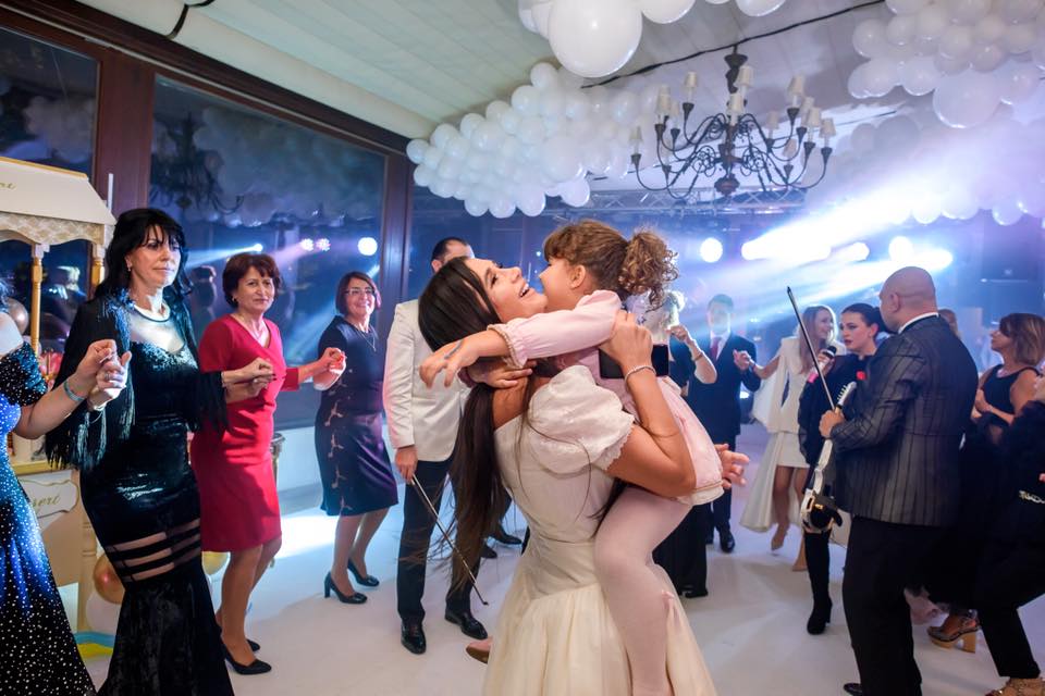 Elena Băsescu face dezvăluiri din familie. "Tatăl meu nu s-a băgat niciodată" | FOTO