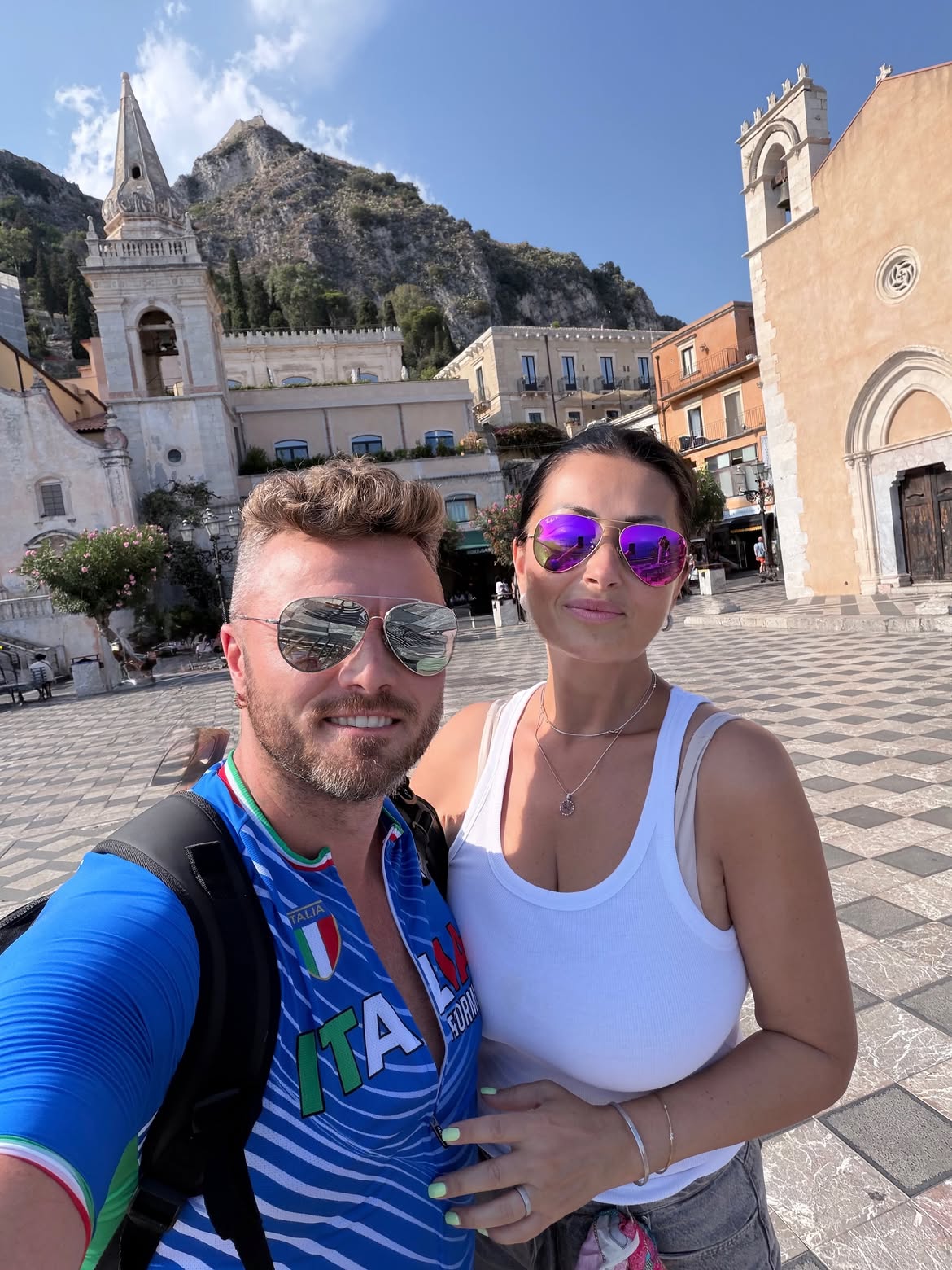 Gabriela Cristea și Tavi Clonda își demolează casa din Italia