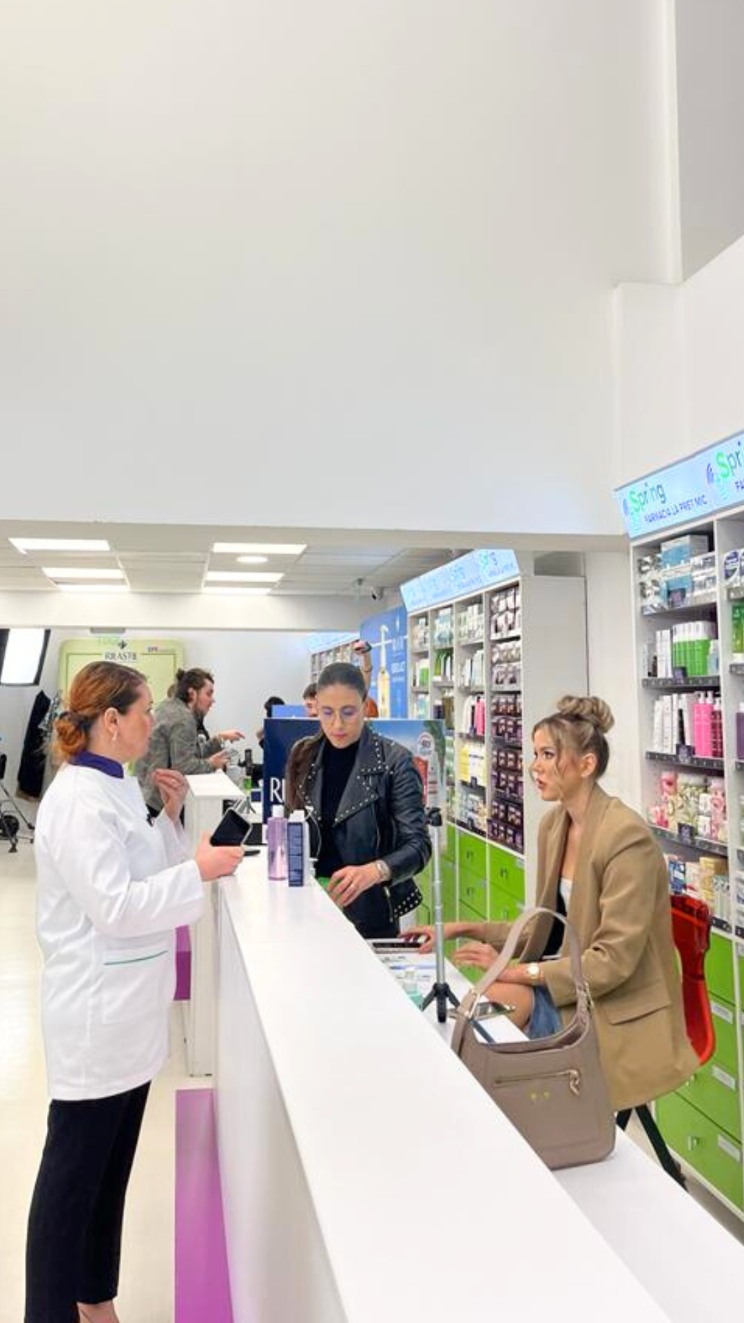 Premieră în e-commerce-ul românesc: Spring Farma a avut cel mai MARE eveniment de LIVE Shopping din țară