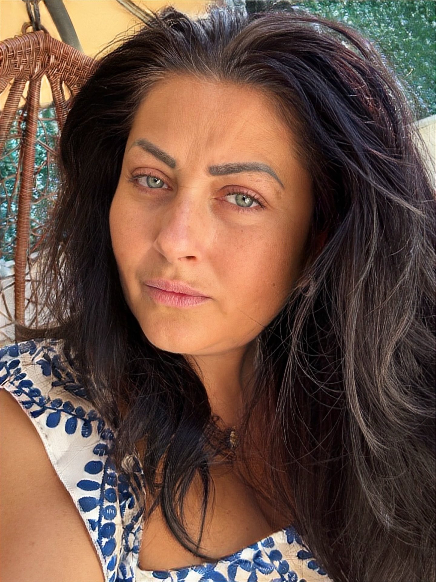 Imagini cu Gabriela Cristea în costum de baie, la plajă. Se bucură de o escapadă pe litoralul românesc alături de Tavi Clonda și fetițele lor