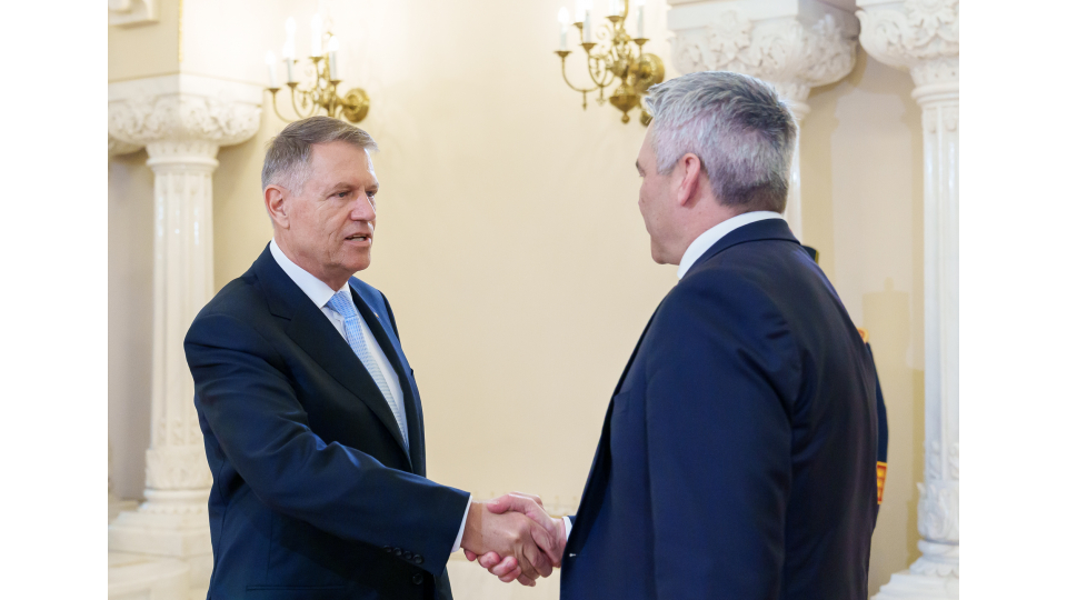 Nehammer, întâlnire de 45 de minute cu Iohannis. Concluzia, anunțată de președinte într-un mesaj: „Am convenit să continuăm procesul de aderare deplină a României la Schengen”