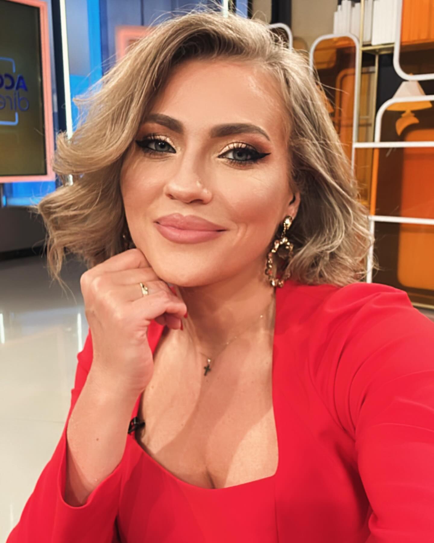 Mirela Vaida, mărturisiri printre lacrimi: „Niciodată nu le-am spus părinților că îi iubesc”. Ce dureri a ascuns prezentatoarea