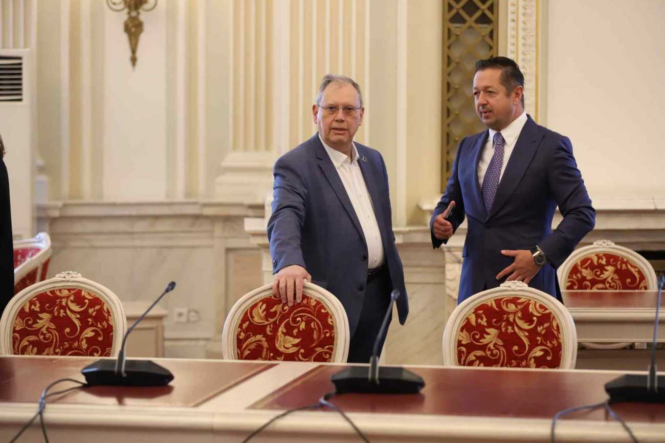 Dumitru Prunariu, singurul român care a zburat în Cosmos, aniversat în Senat după 45 de ani de la misiunea Soyuz 40