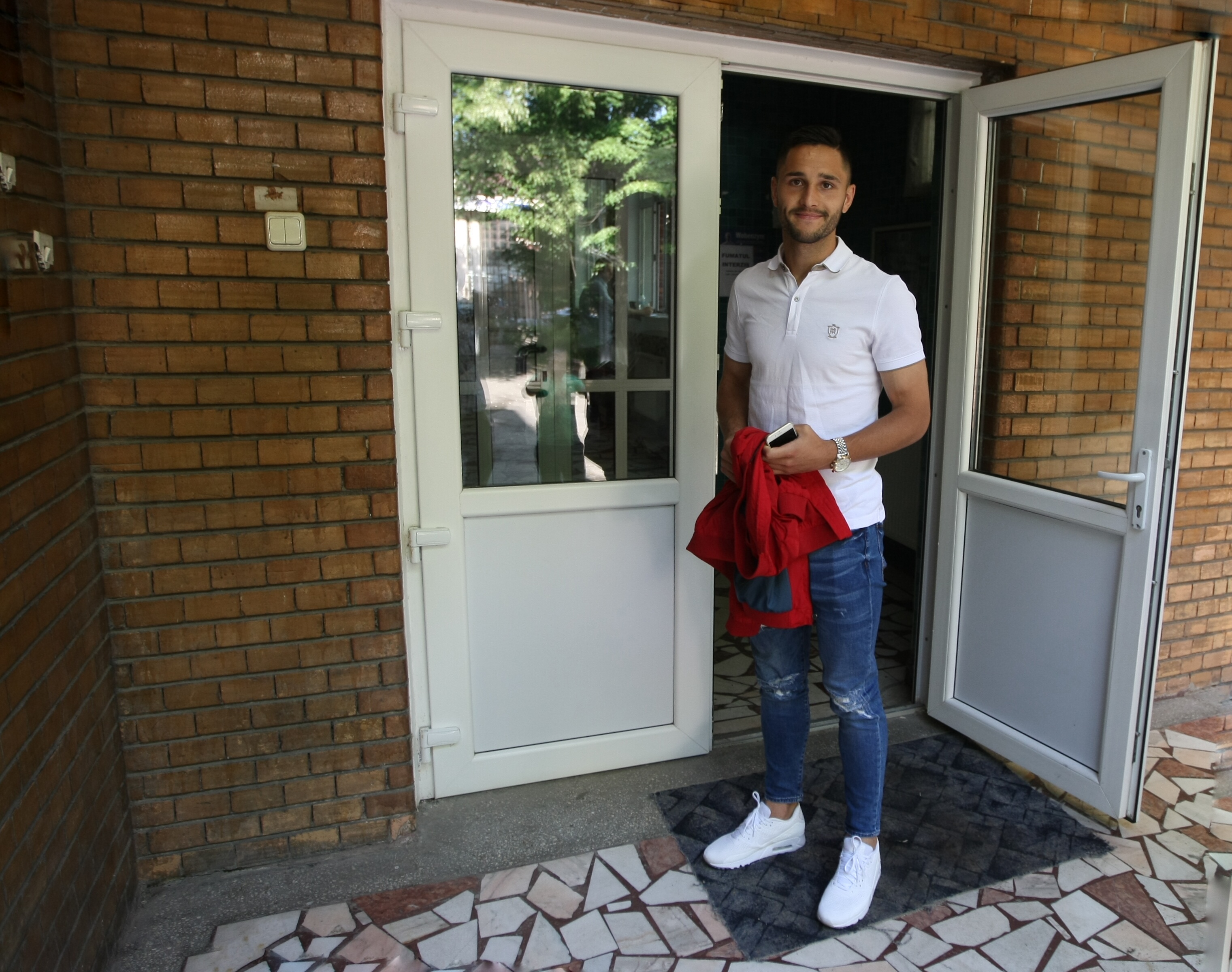 Euro 2016. Tricolorii au efectuat vizita medicală la INMS şi aşteaptă ca selecţionerul să anunţe lotul de 23 pentru turneul final GALERIE FOTO