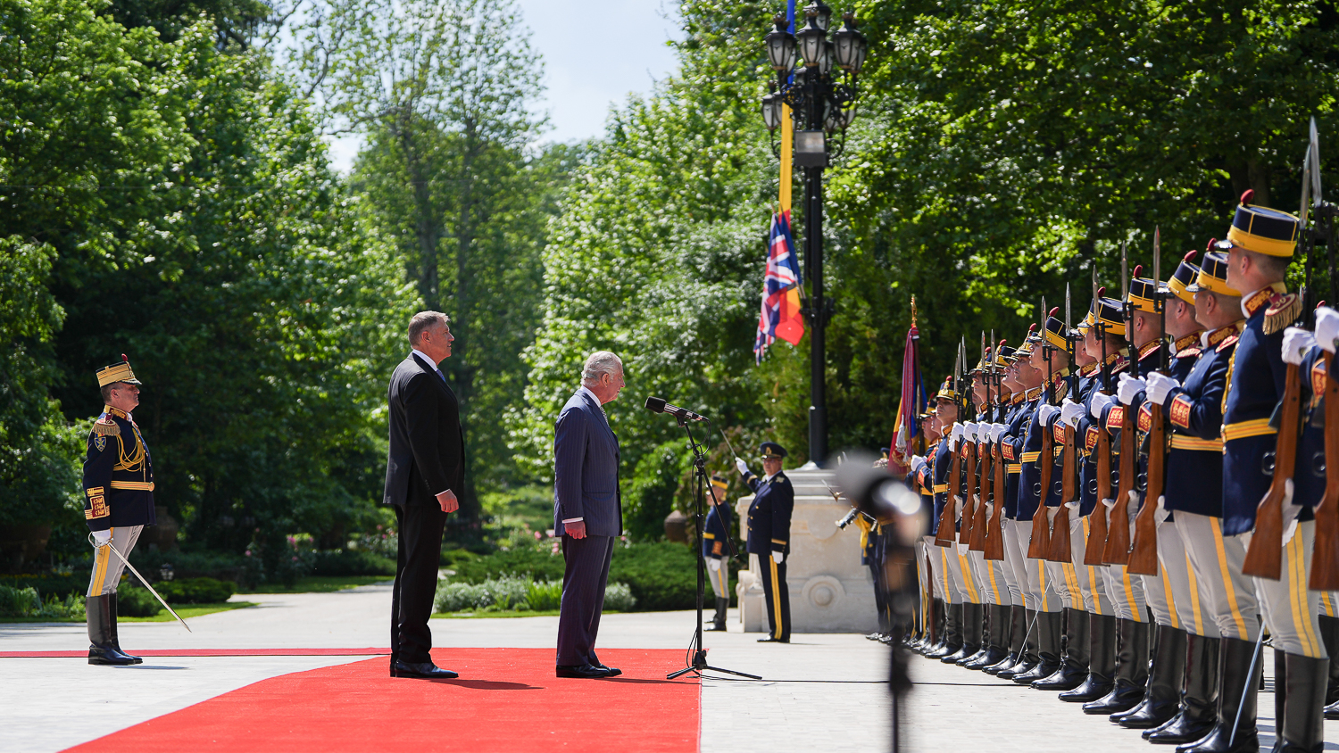 Regele Charles al III-lea a recitat din Eminescu la Palatul Cotroceni. „Întotdeauna m-am simțit acasă în România”