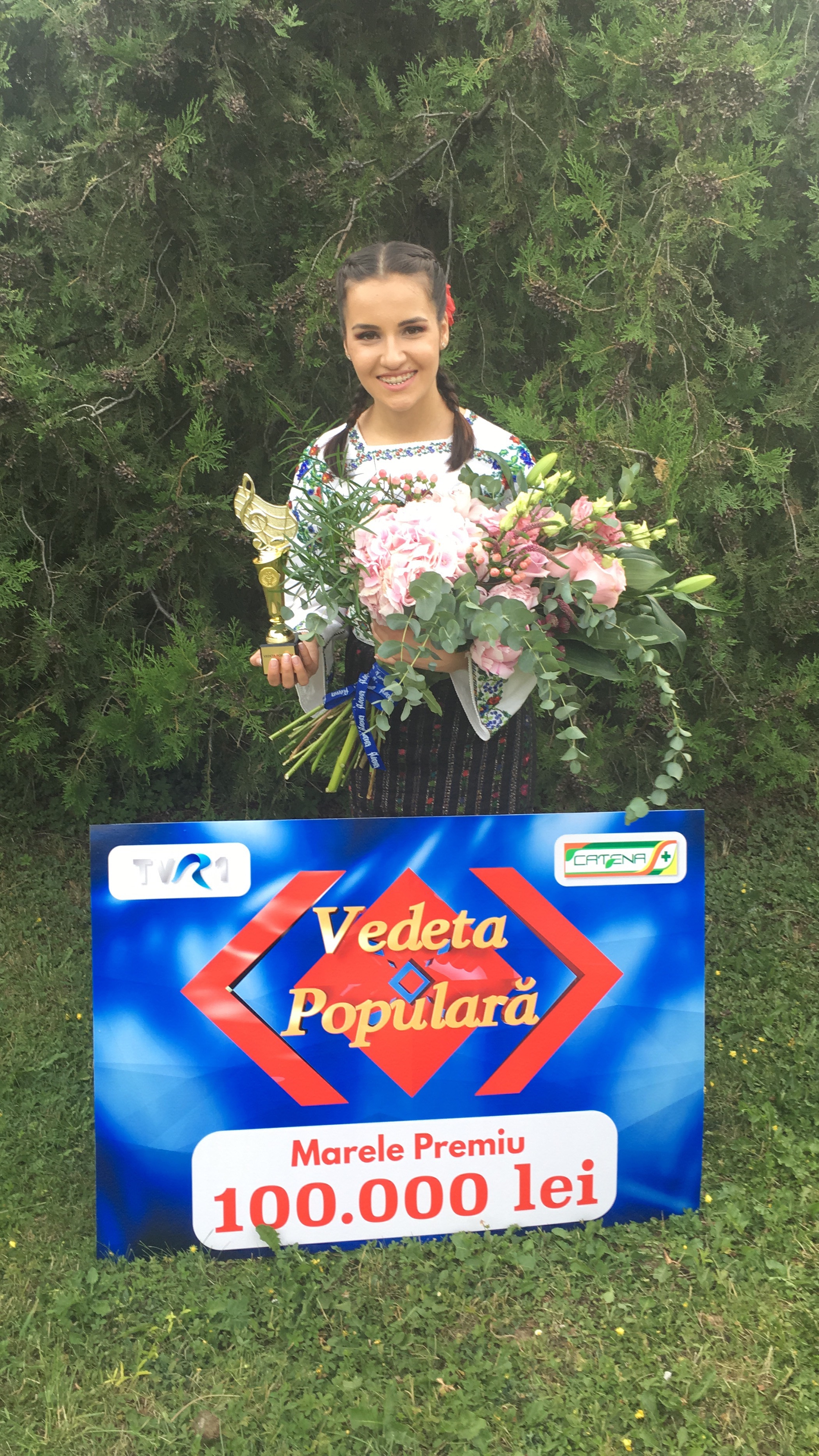 VIDEO/ Cătălina Rotaru, câștigătoarea concursului „Vedeta populară”, tânara cu sufletul chinuit de dor și salvat de muzică. ”Povestea mea nu e un caz social”