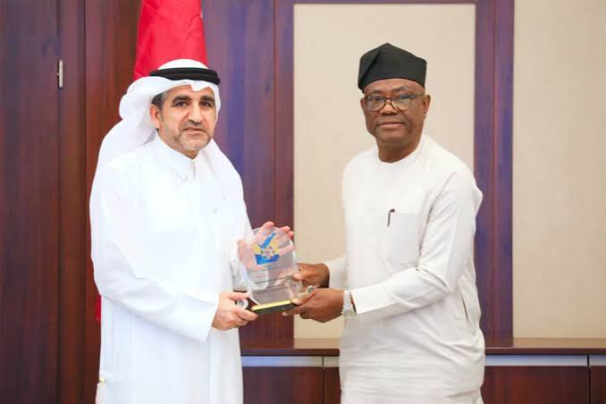FCT Minister Nyesom Wike (right) meets with the Ambassador of the State of Qatar to Nigeria, Yousef Mohammed Ahmed Al-Hail (left), in Abuja. (Image: Office of the Media Aide to the FCT Minister)