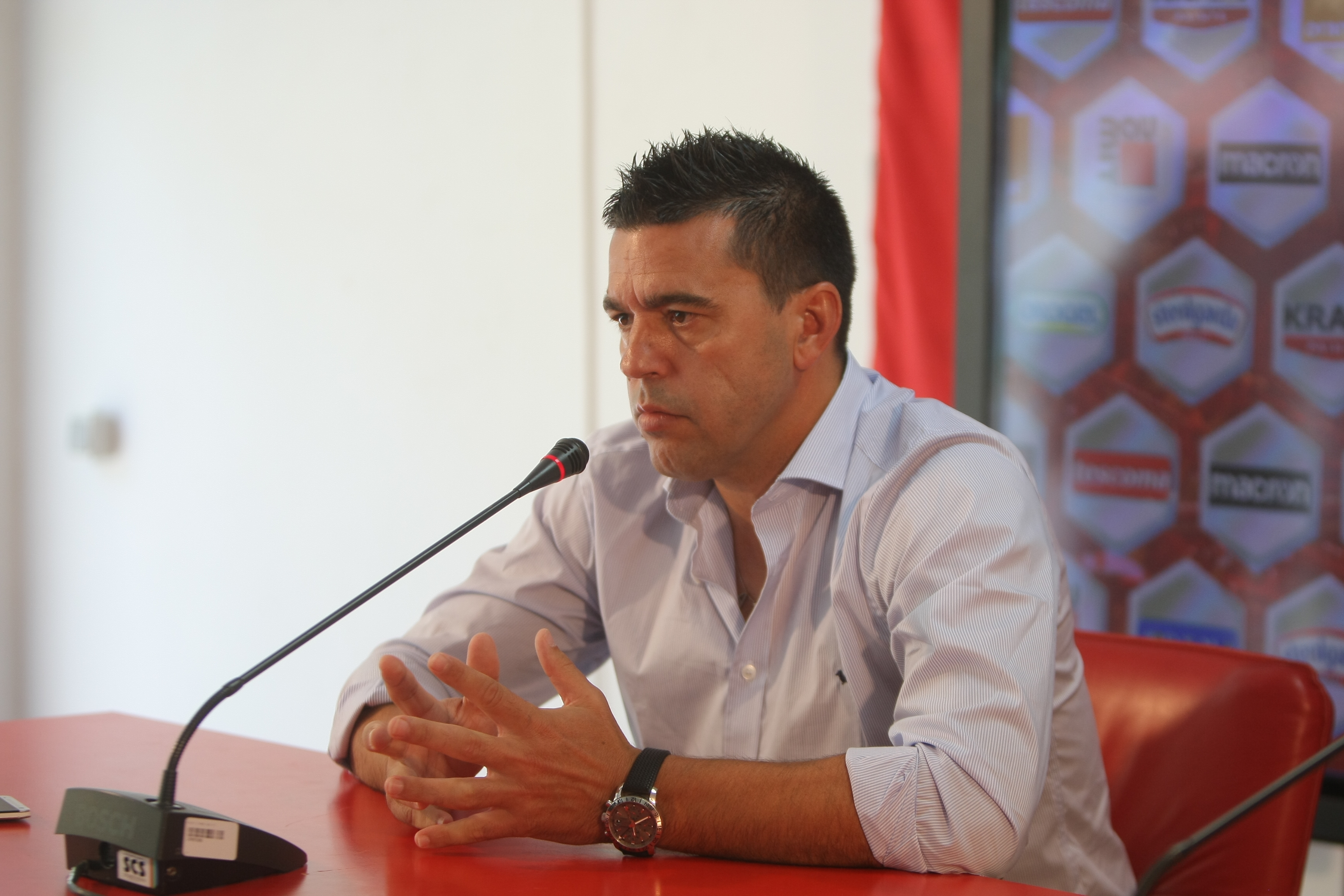 De ce a acceptat Cosmin Contra să preia imediat naționala. A făcut anunțul oficial: ”E un vis împlinit!”. Nu va mai pregăti Dinamo de AZI. Ce planuri are la națională | FOTO&LIVE VIDEO