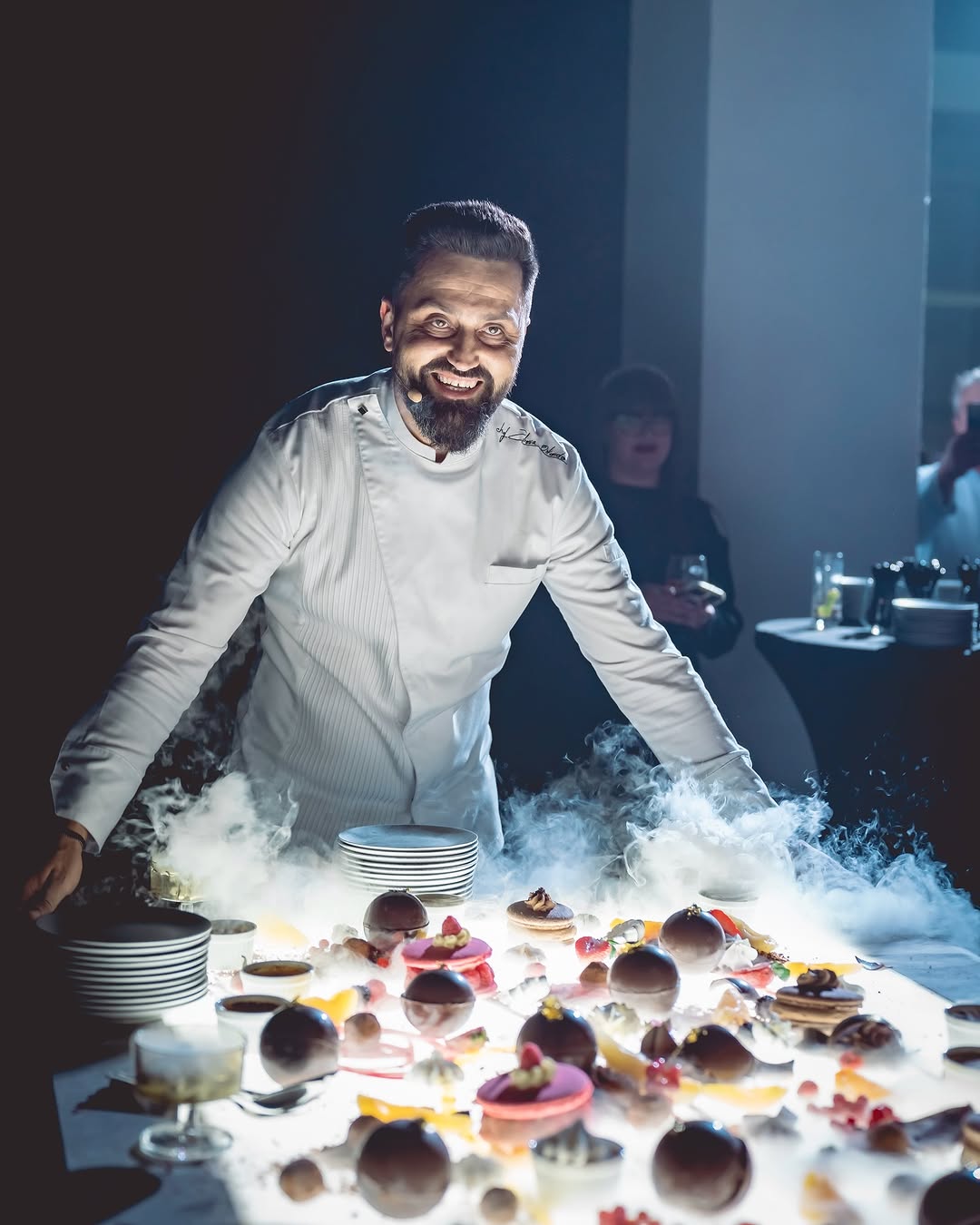 Orlando Zaharia, bucătarul președintelui Traian Băsescu și jurat la „Chef la cuțite”: „Românii știu ce înseamnă fine dining, dar gusturile sunt în schimbare”