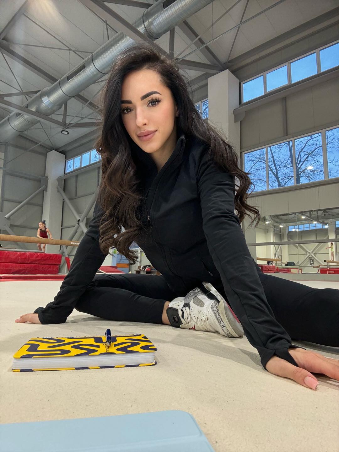 Larisa Iordache, noi detalii despre nunta cu Cristian Chiriță. Când se vor cununa religios. „Nu știu încă dacă voi ține cont de vreo tradiție”