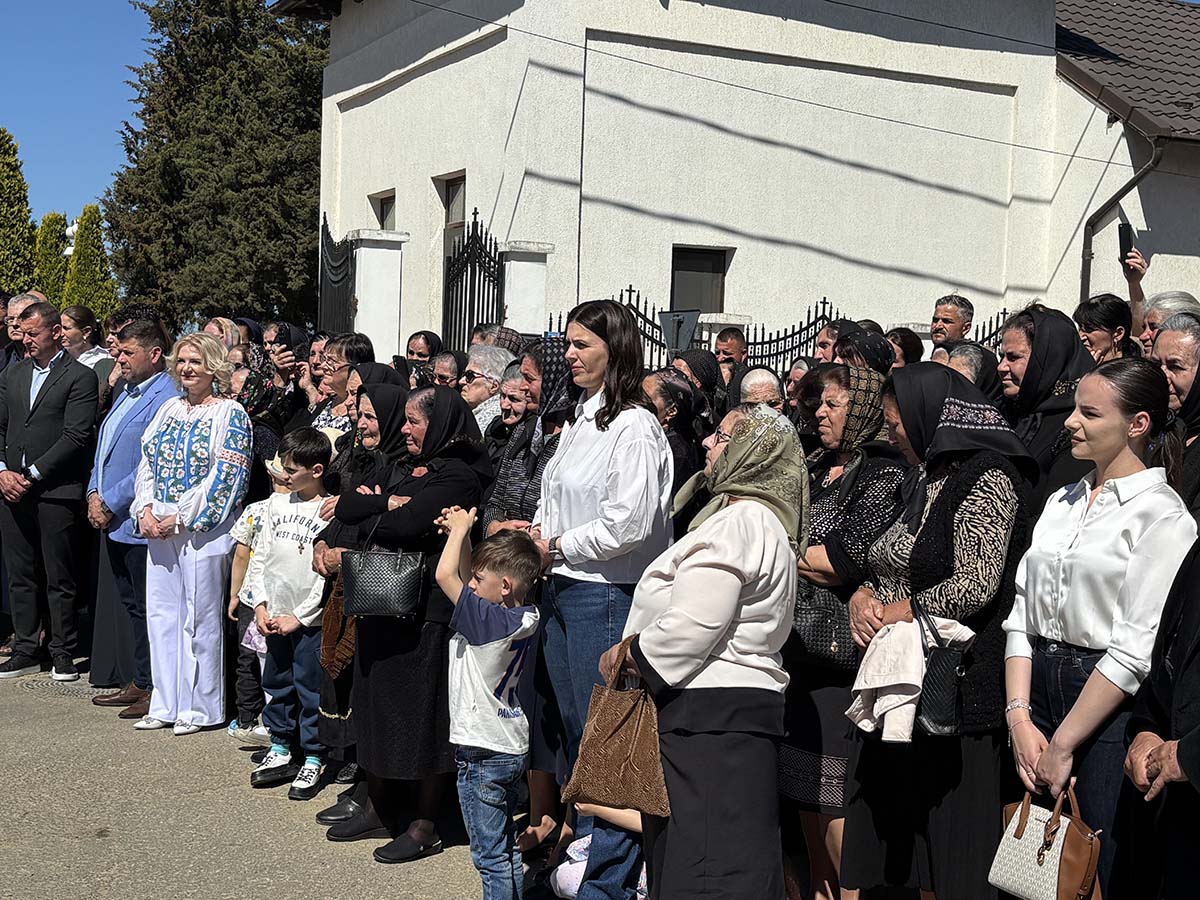 Boboșarca, Duminica Mironosițelor, în satul bulgarilor din Băleni Sârbi: „Doamne Dumnezeule! Ne bucurăm de El în salata, în varza și Învierea pe care ni le dă!”