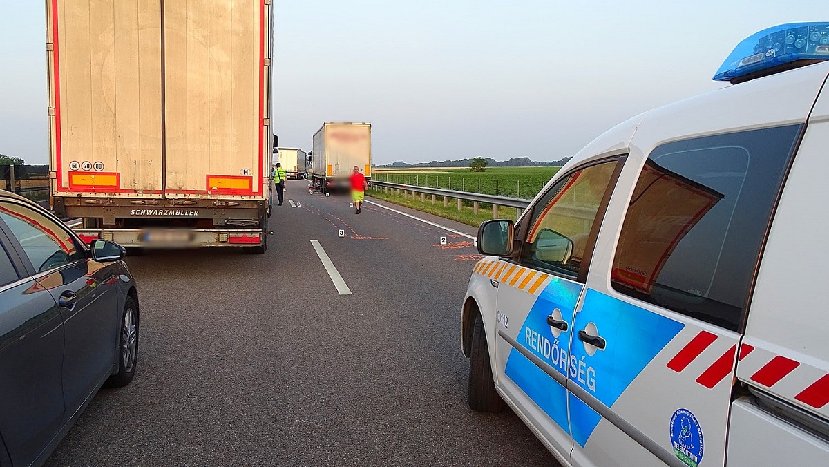 Un șofer român de TIR a ucis un al camionagiu, care coborâse din cabină ca să ajute un coleg, pe o autostradă din Ungaria