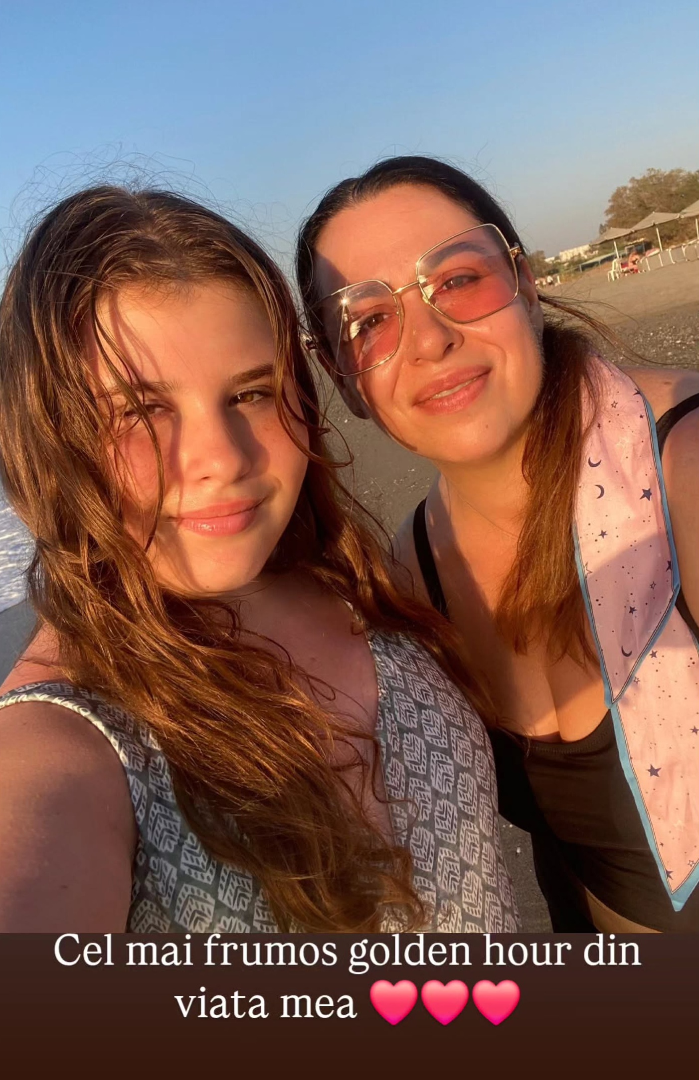 Motivul pentru care Oana Roman a fost nevoită să-și ia fiica din tabără. Vedeta a mers de urgență la Târgu Jiu