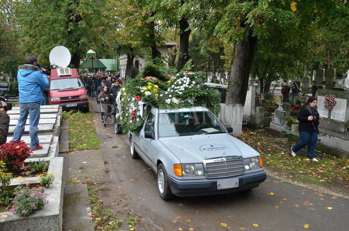 DOLIU. Neşu senior a fost înmormântat: "A avut un moment de cădere"