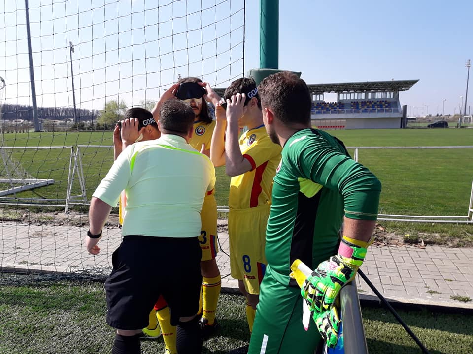 VIDEO | Fotbalul celor care se opun destinului. Naționala nevăzătorilor s-a calificat la Euro 2019. Minge cu clopoței și ochelari de cauciuc