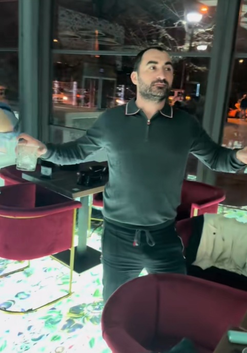 Bărbatul celebru alături de care Rux a petrecut pe manele după scandalul cu Mihai Trăistariu. A câștigat un milion de lire în două zile