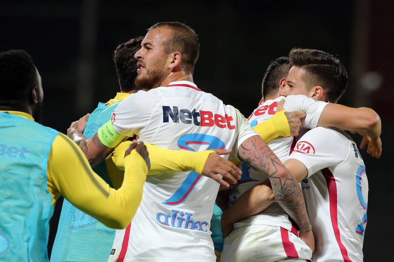 Liga I, etapa a 11-a: CFR Cluj - FCSB 1-1. Vera a profitat de ieșirea greșită a lui Niță, dar Budescu i-a reparat eroarea portarului său. Scandal pe arbitraj. Toate reacțiile / VIDEO