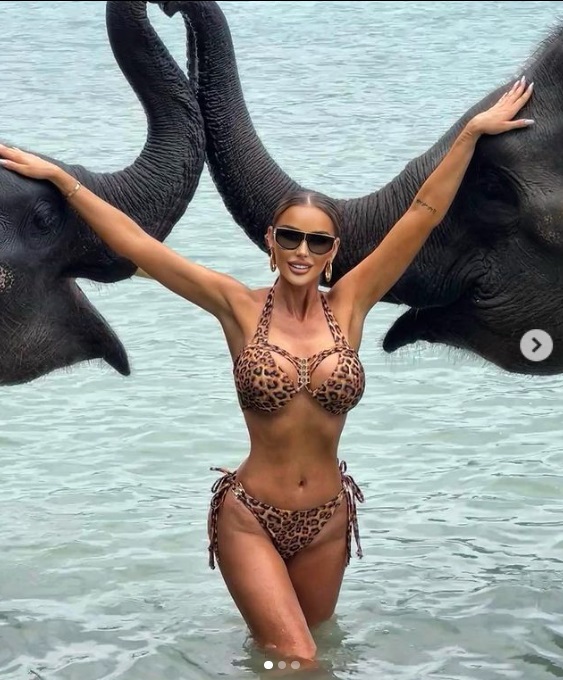 Bianca Drăgușanu, printre tigri și elefanți în vacanța de lux din Thailanda. Nu e singură, ci cu Gabi Bădălău