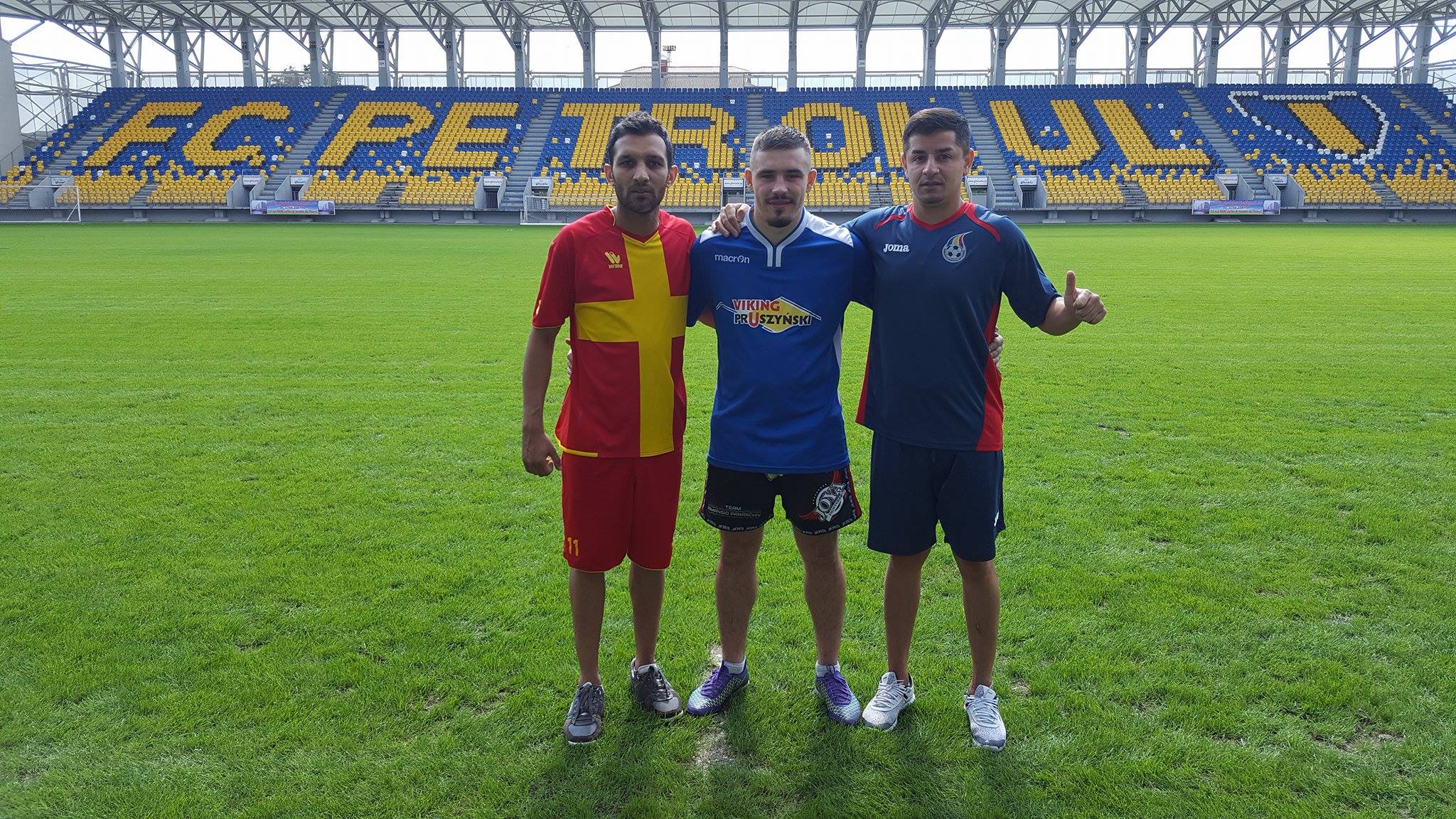 Amansio Paraschiv, campion mondial Superkombat, joacă vineri împotriva echipei de suflet, Petrolul 52 Ploiești. ”Iubesc lupii, dar lupt pentru echipa mea”