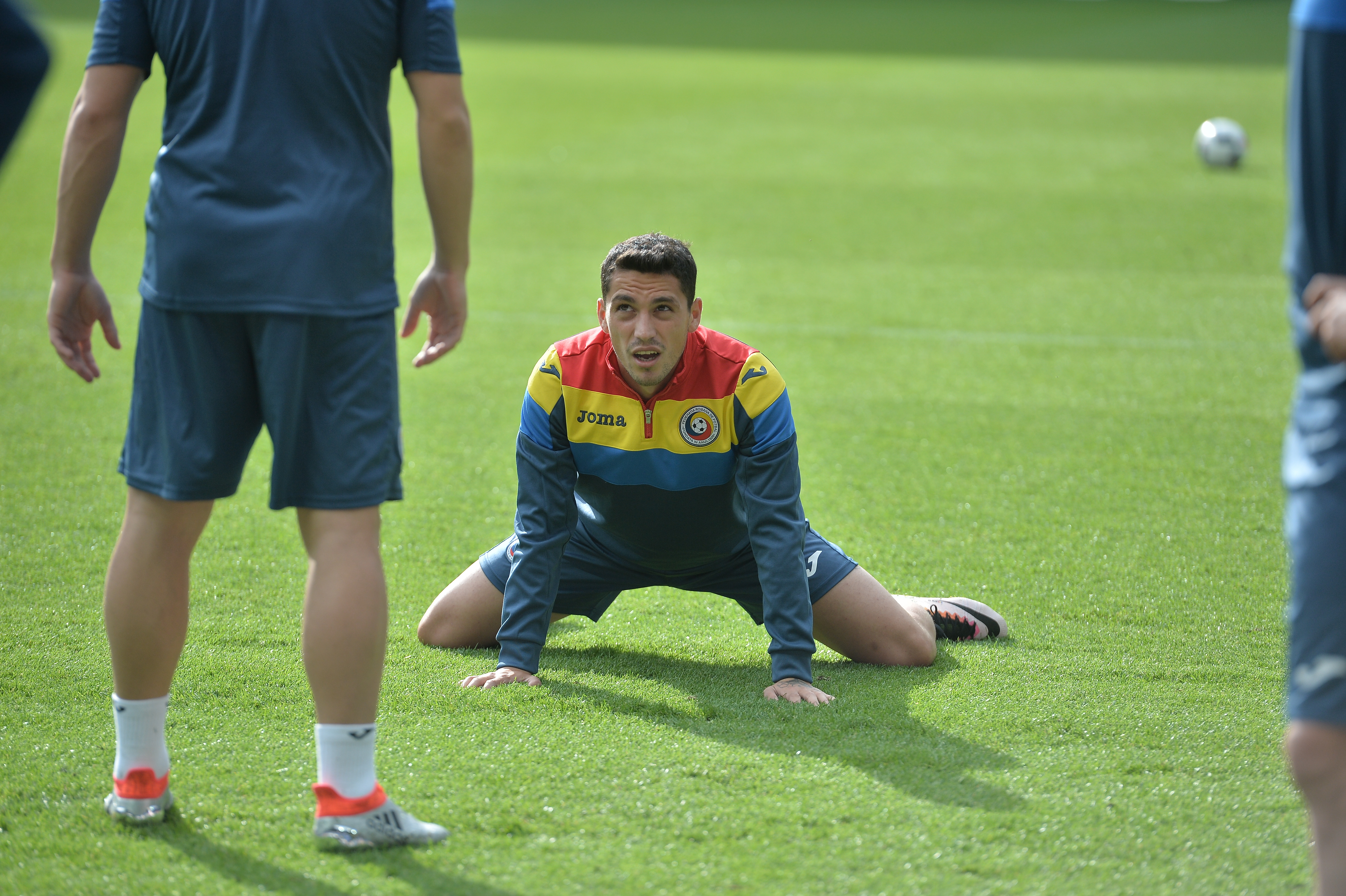 România - Elveția 1-1. Leșin după pauză! Stancu a deschis scorul din penalty, Mehmedi e egalat. Ne-am calificat la decisivul cu Albania!/ BLOG&FOTO&VIDEO